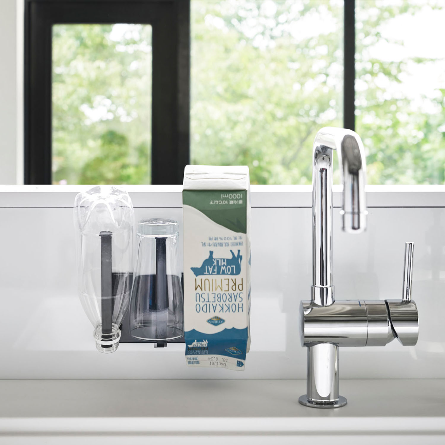 Tower Glass & Bottle Holder For Magnet Panel Organiser