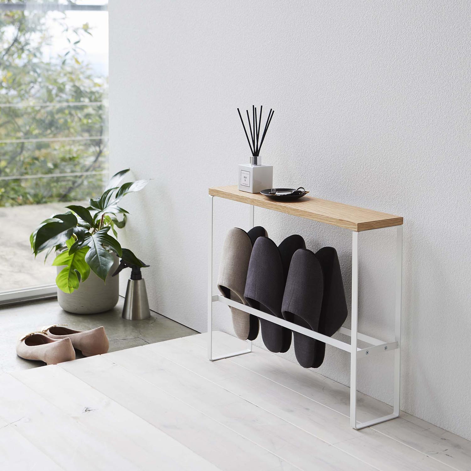 Tower Slipper Storage Shelf