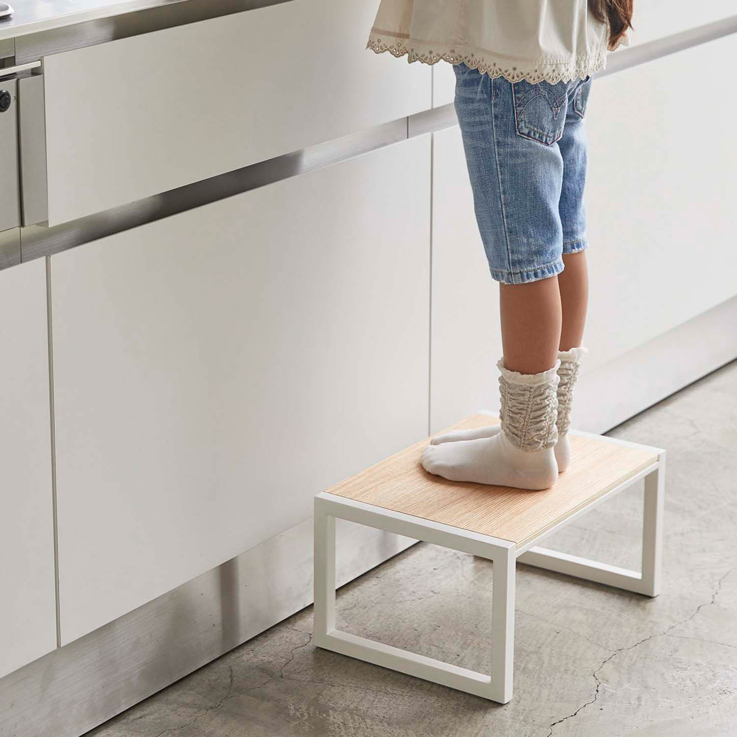 Tower Step Stool