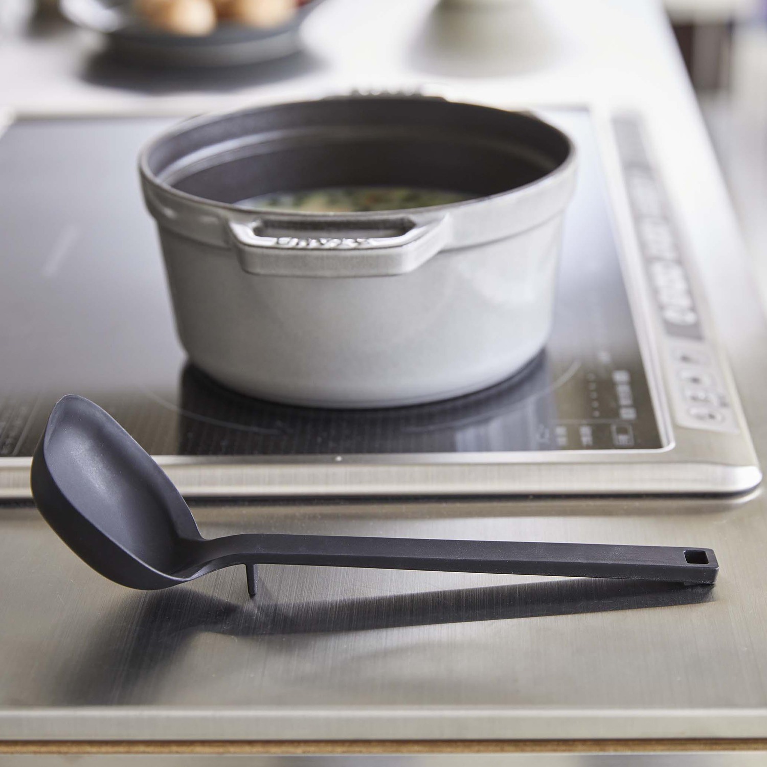 Tower Silicone Ladle