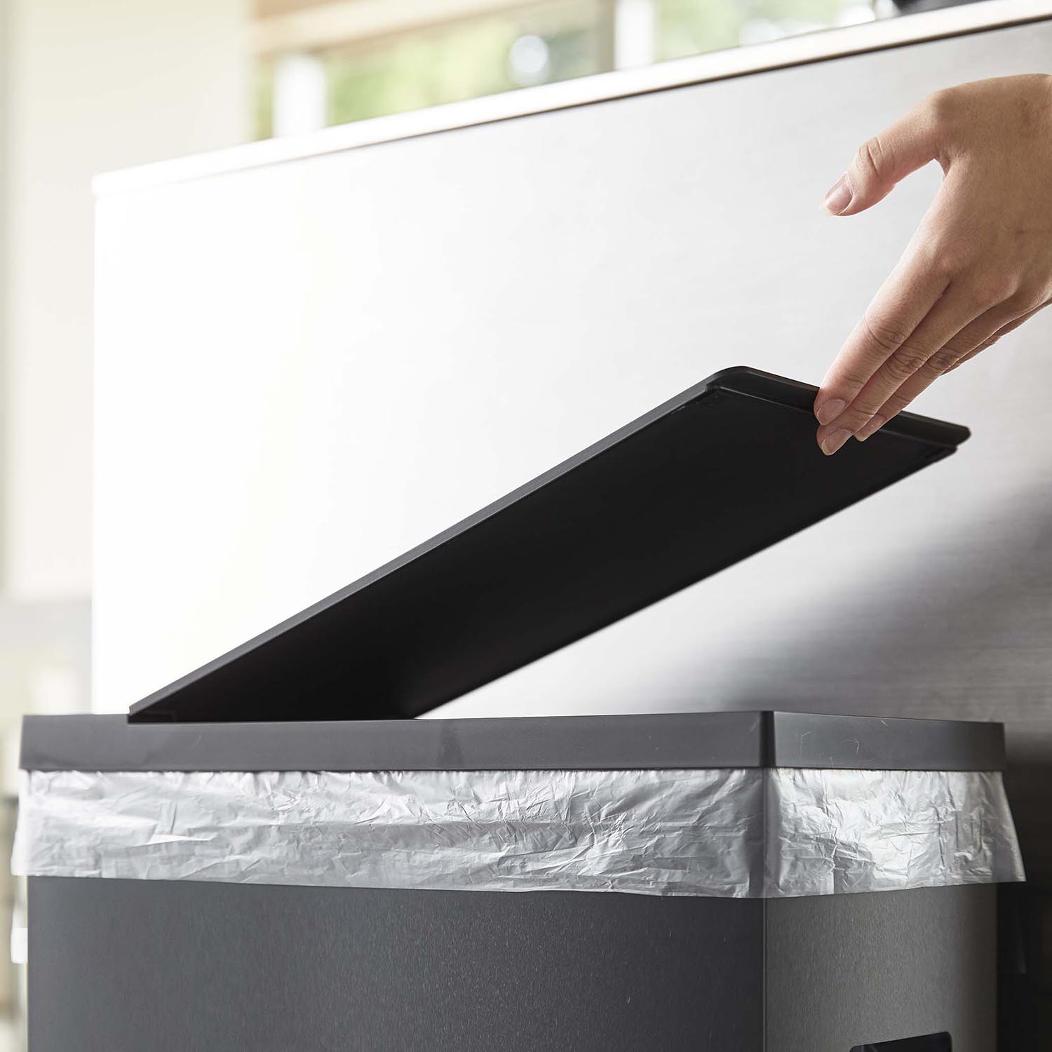 Tower Slim Rubbish Bin With Lid