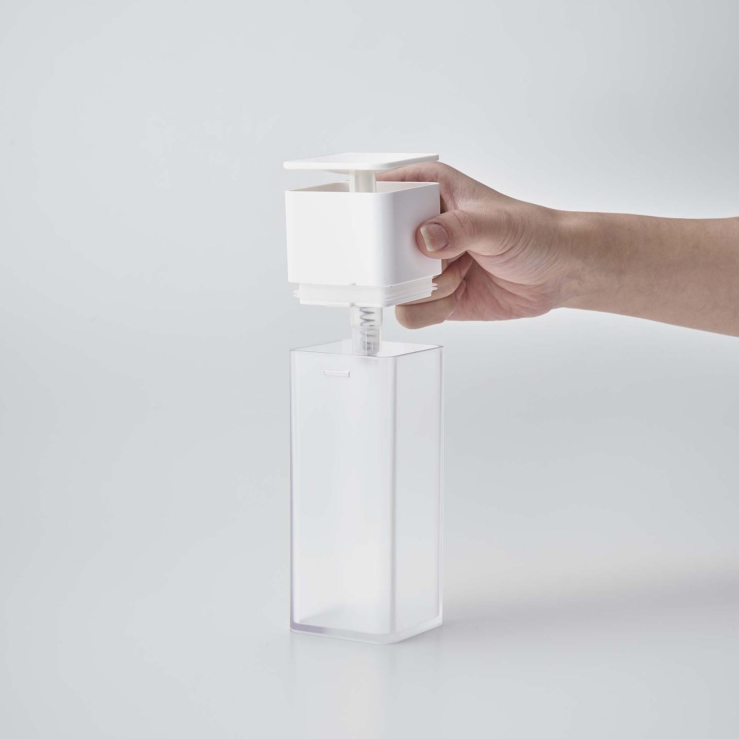 Plate One-Handed Soap Dispenser