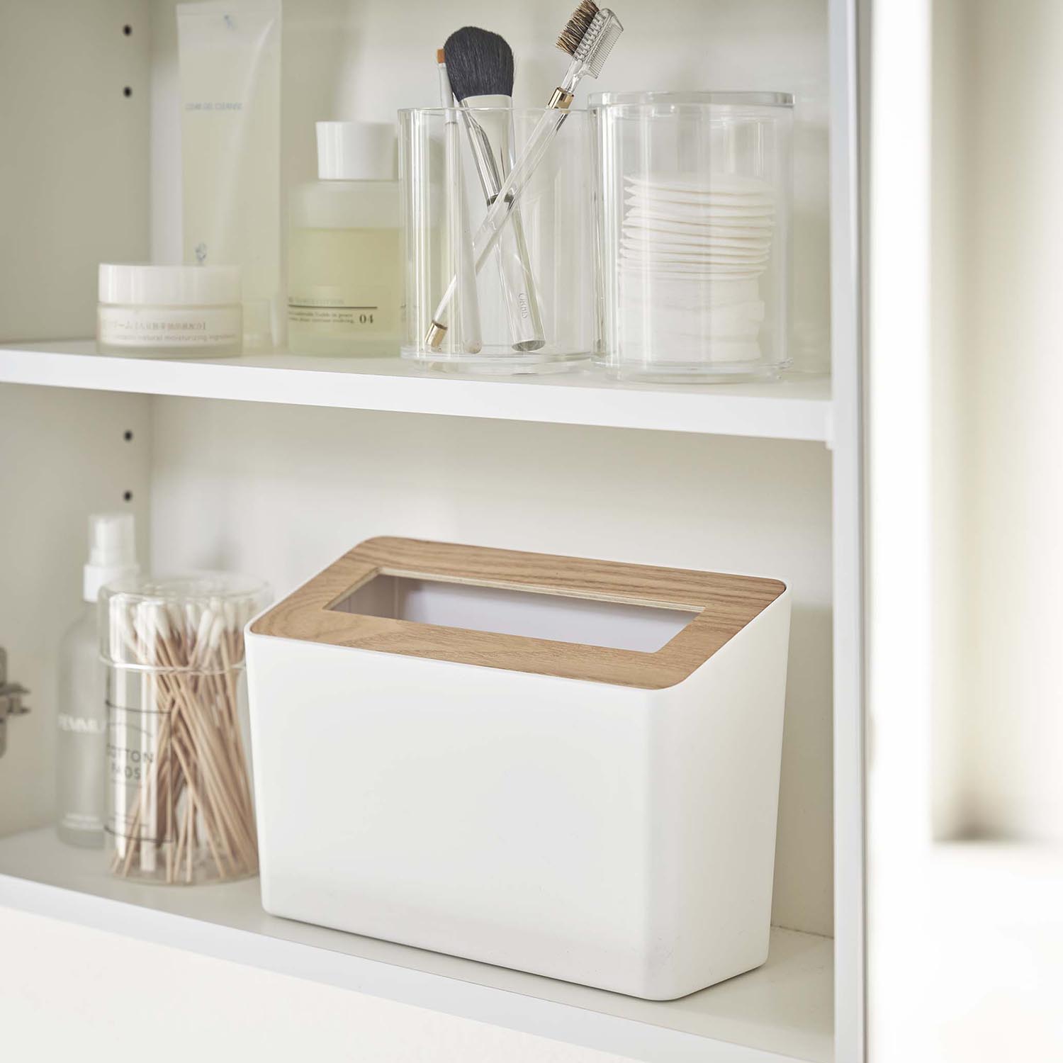 Rin Tabletop Wastebin With Lid