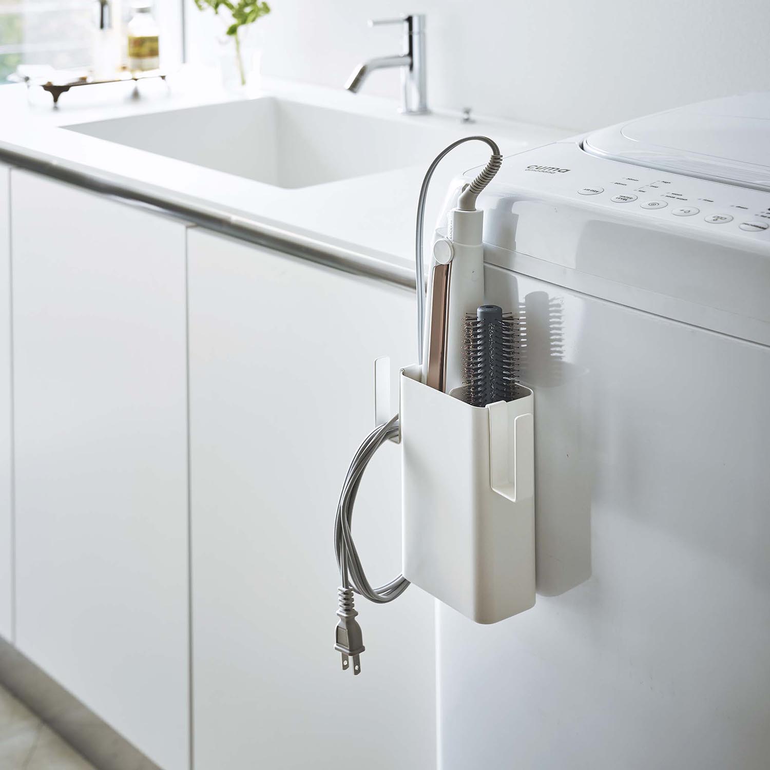 Plate Magnetic Hair Appliance Holder With Hooks