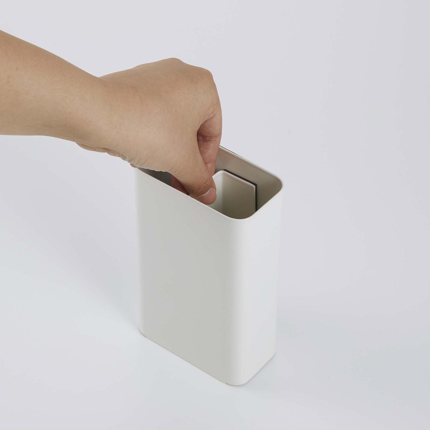 Plate Magnetic Hair Appliance Holder With Hooks