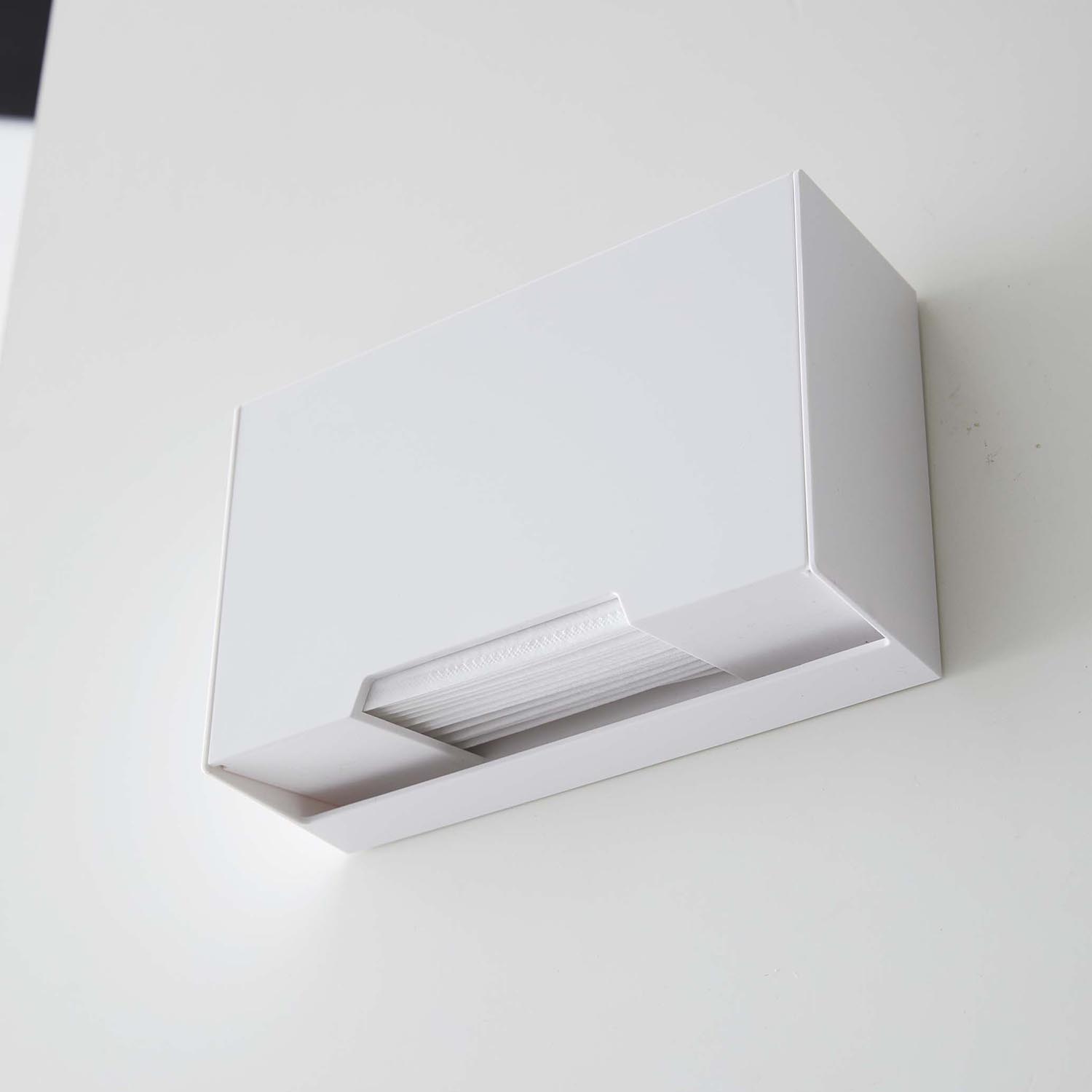 Smart Magnetic Mask Dispenser