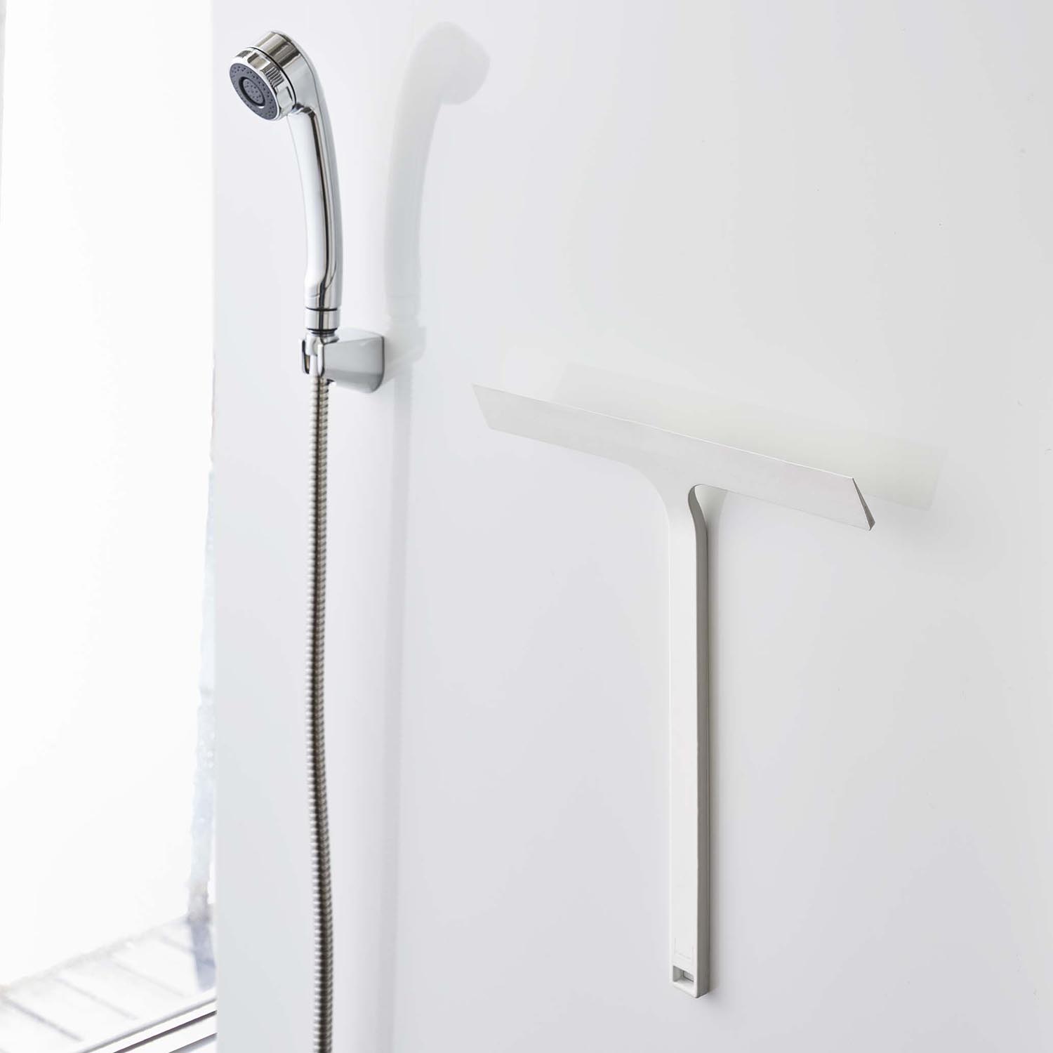 Tower Magnetic Window Wiper