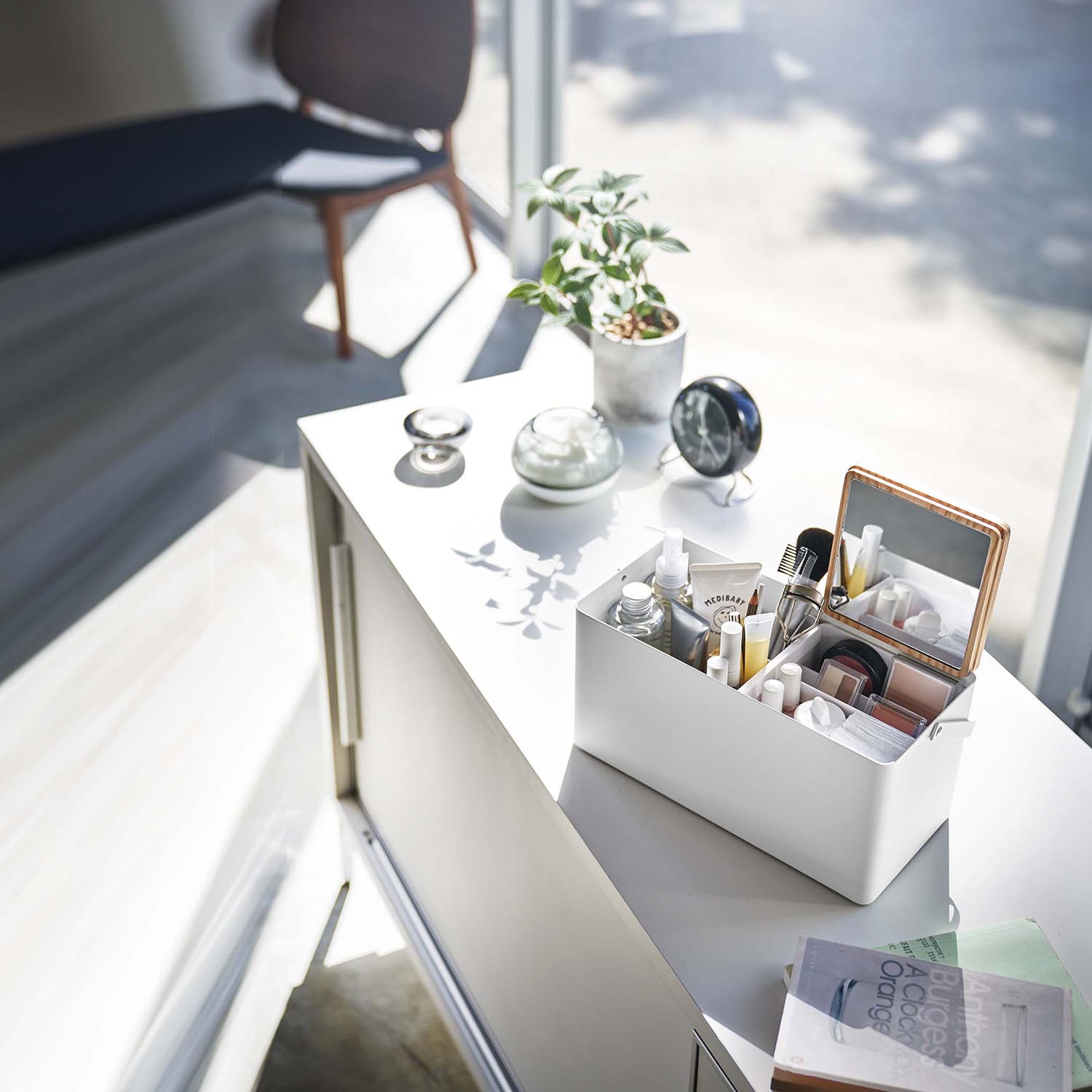 Tower Makeup Storage Box