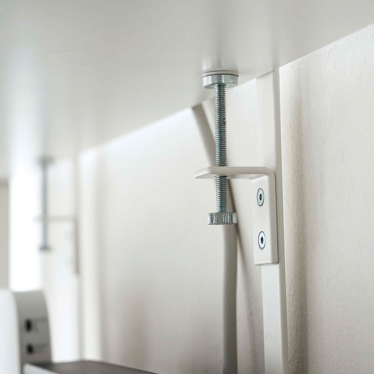 Smart Under-Desk Cable & Router Holder