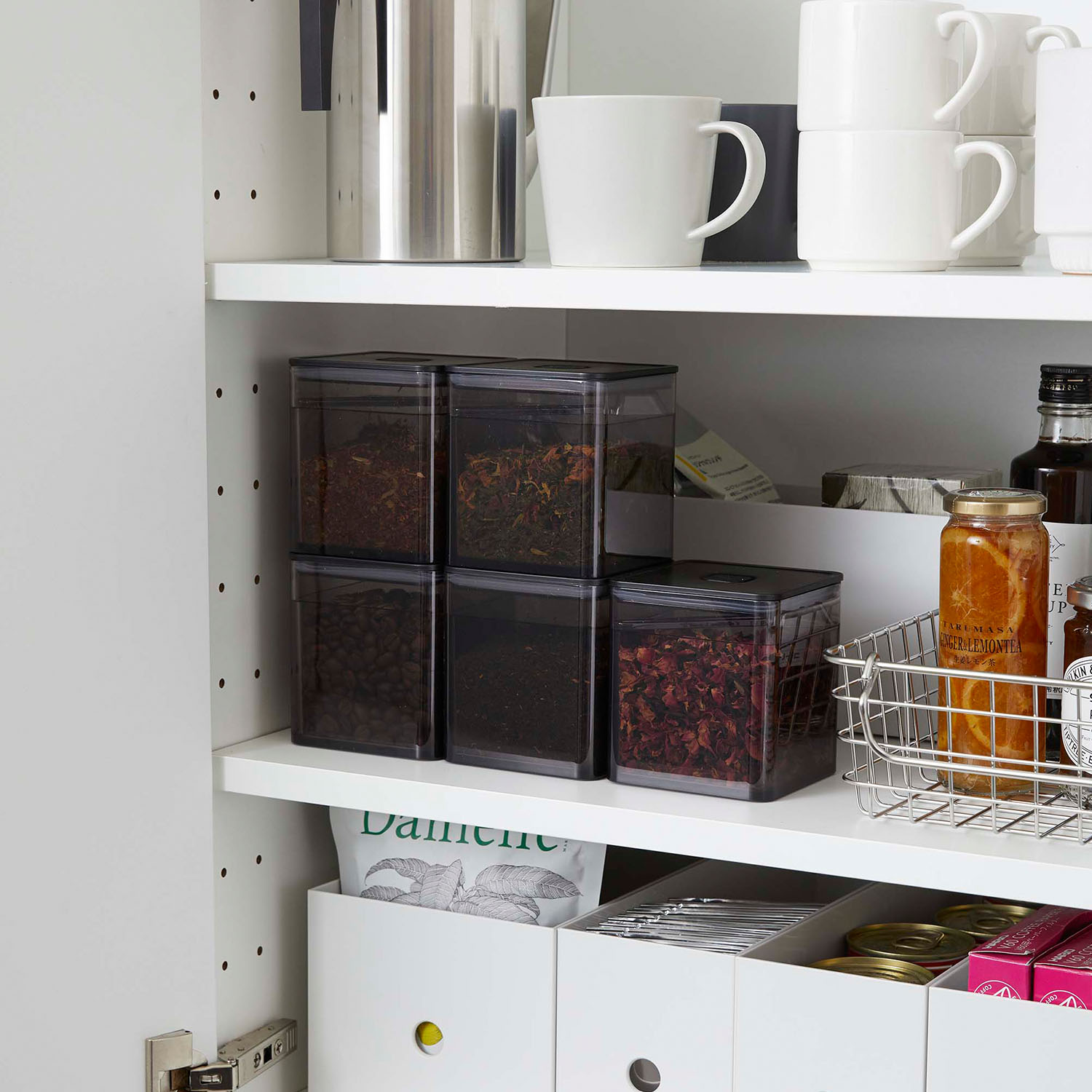 Tower Airtight Spice Container With Measuring Spoon