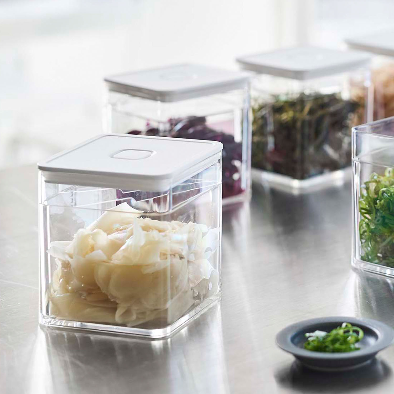 Tower Airtight Spice Container With Measuring Tongs