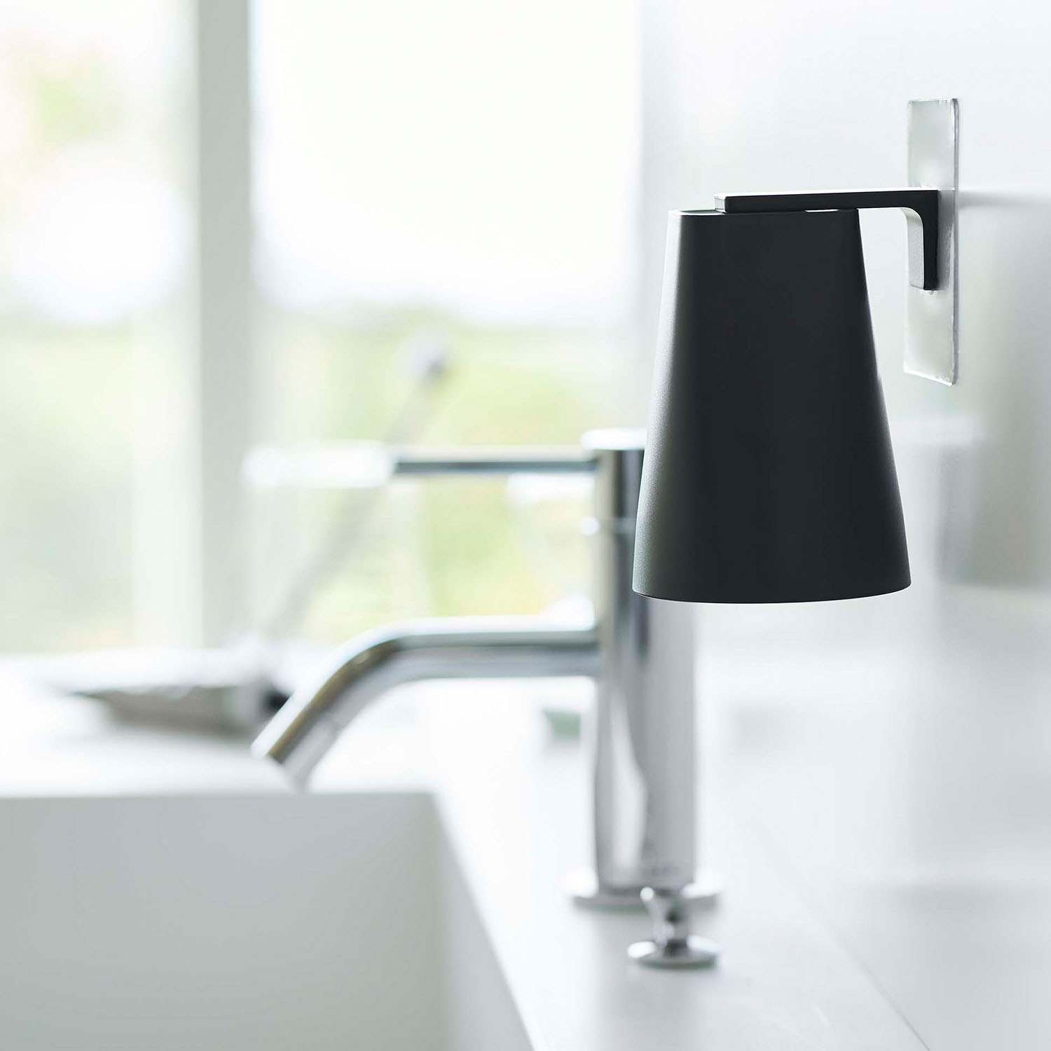Tower Magnetic Cup Dryer / Reusable Adhesive