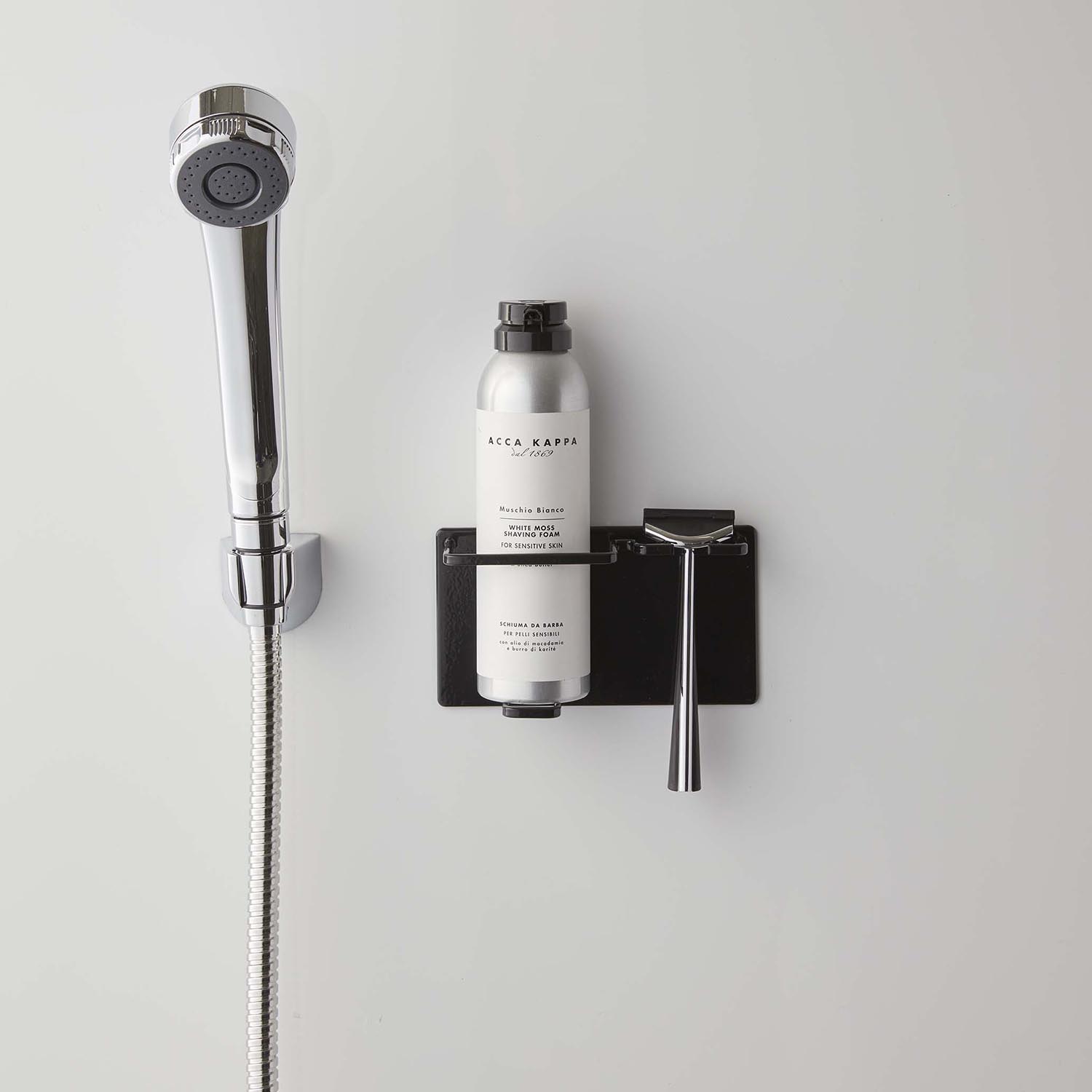 Tower Magnetic Shaving Cream And Razor Holder