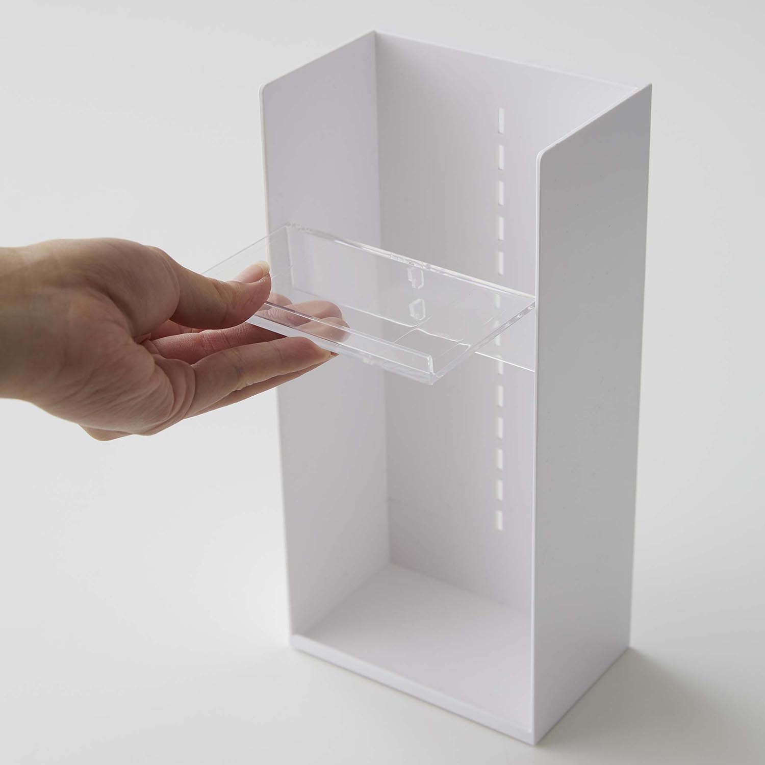 Tower Make-Up Storage Case