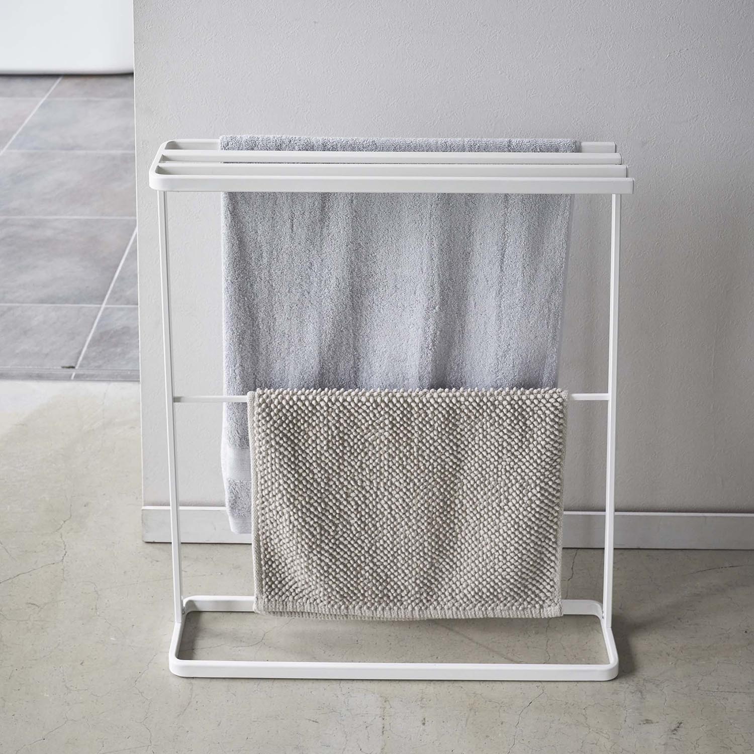 Tower Side-Sliding Slim Towel Hanger