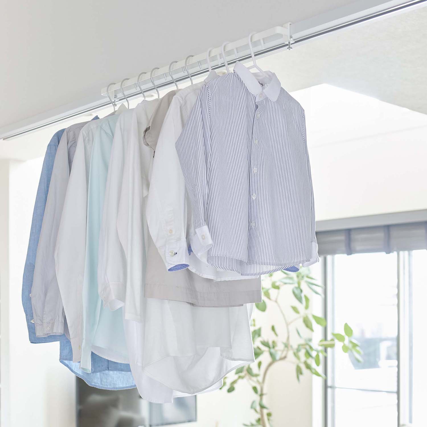 Tower Indoor Clothes Hanger Bar