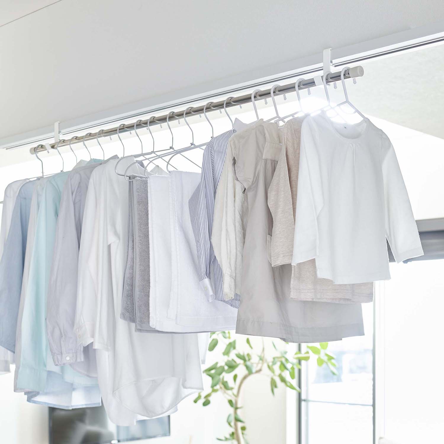 Tower Indoor Pole Hanger (2-Set)