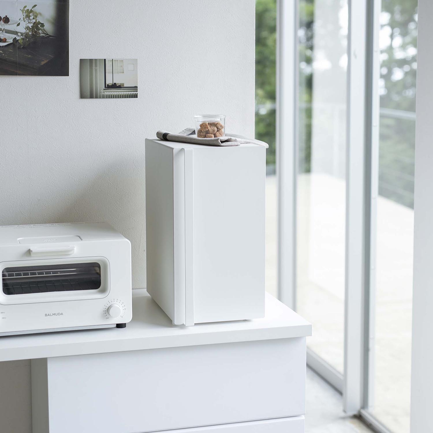 Tower Slim Breadbox