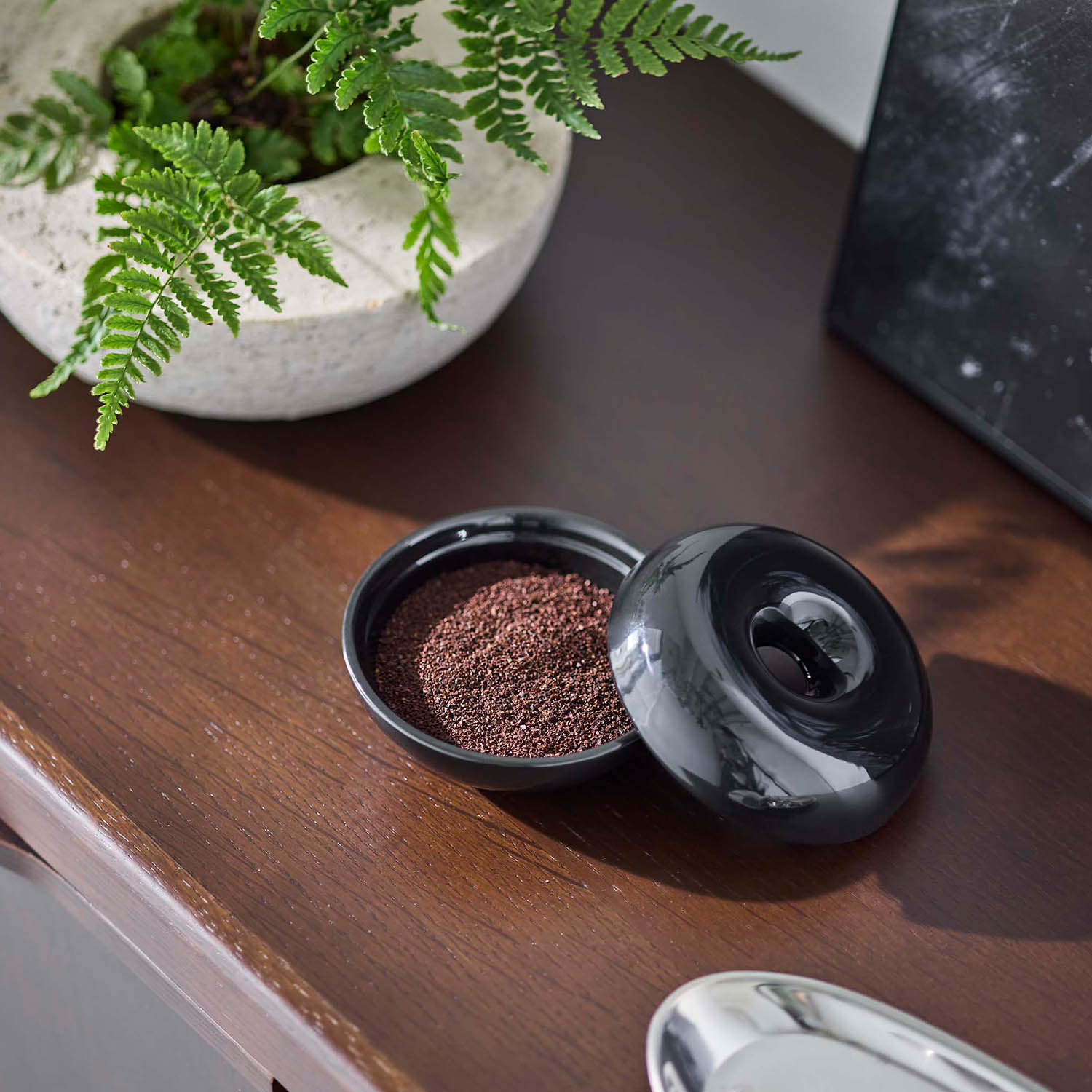 Tower Fly Repellent and Odor Eliminator Pot