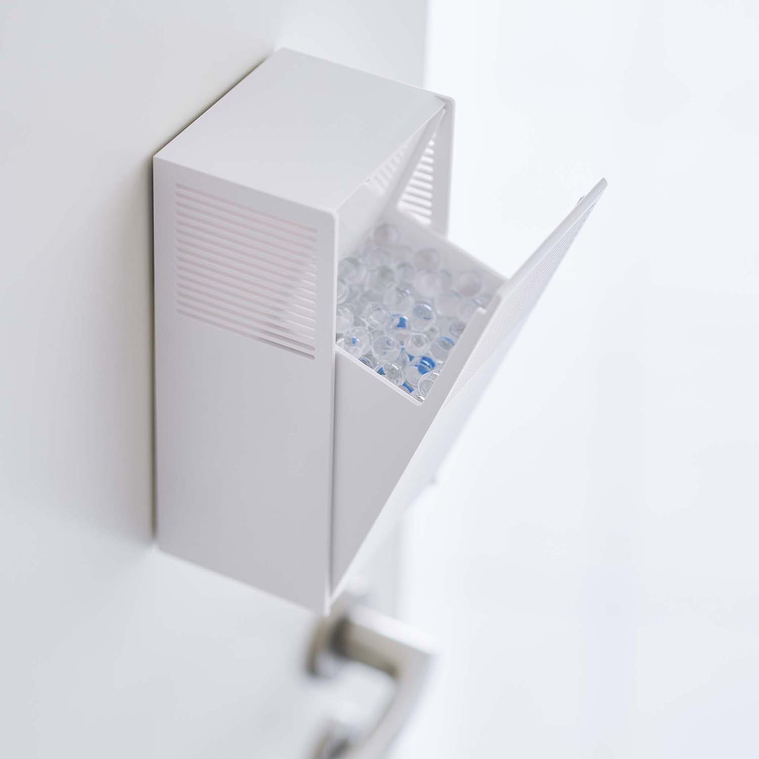 Tower Deodorant Bead Case