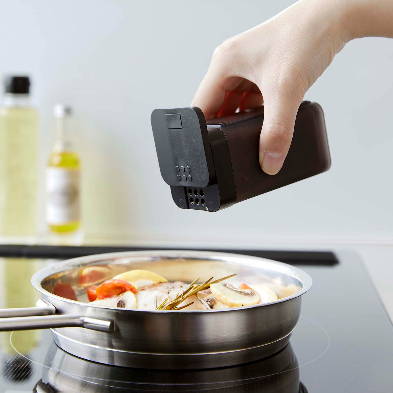 Tower Magnetic Spice Bottle