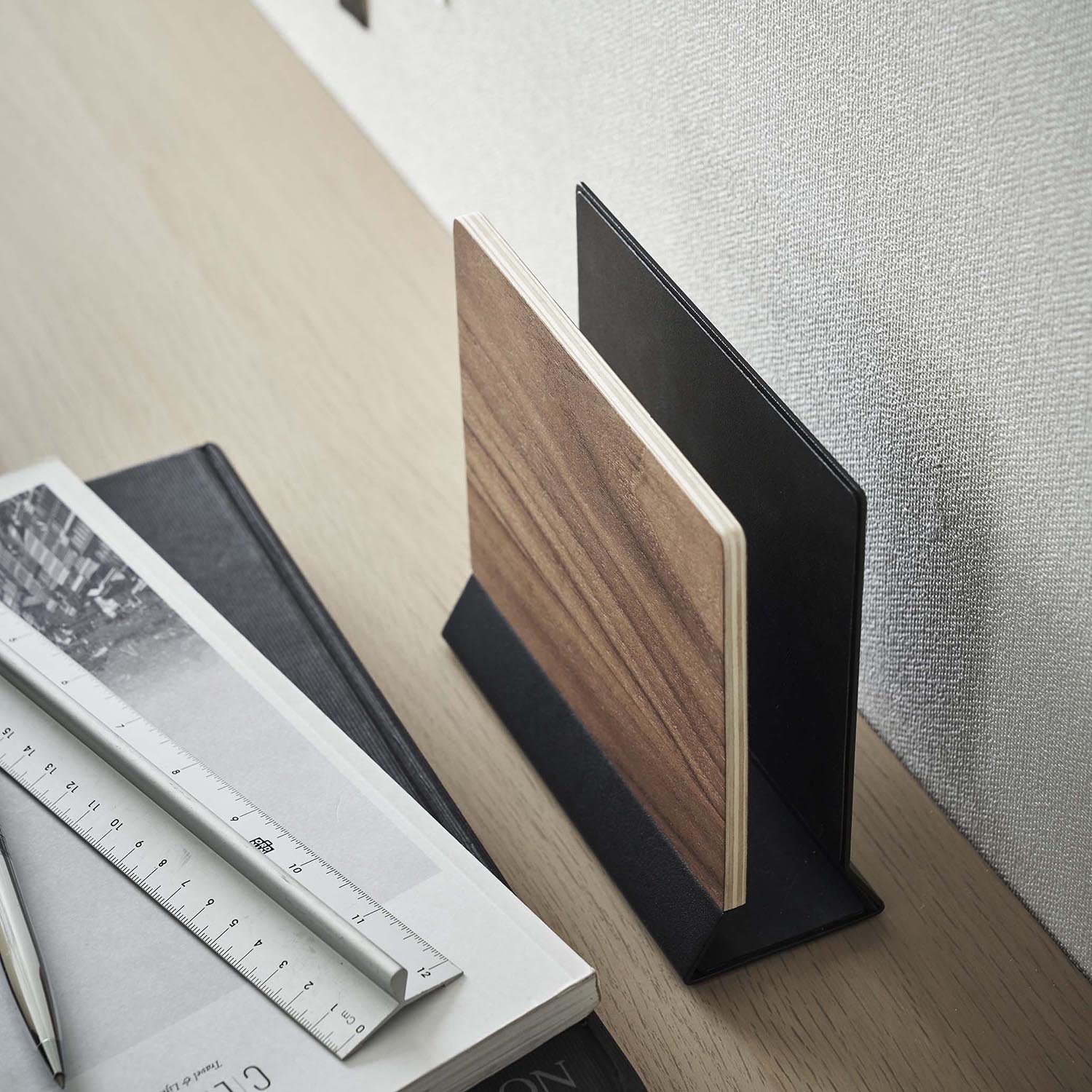Rin Slim Laptop Stand