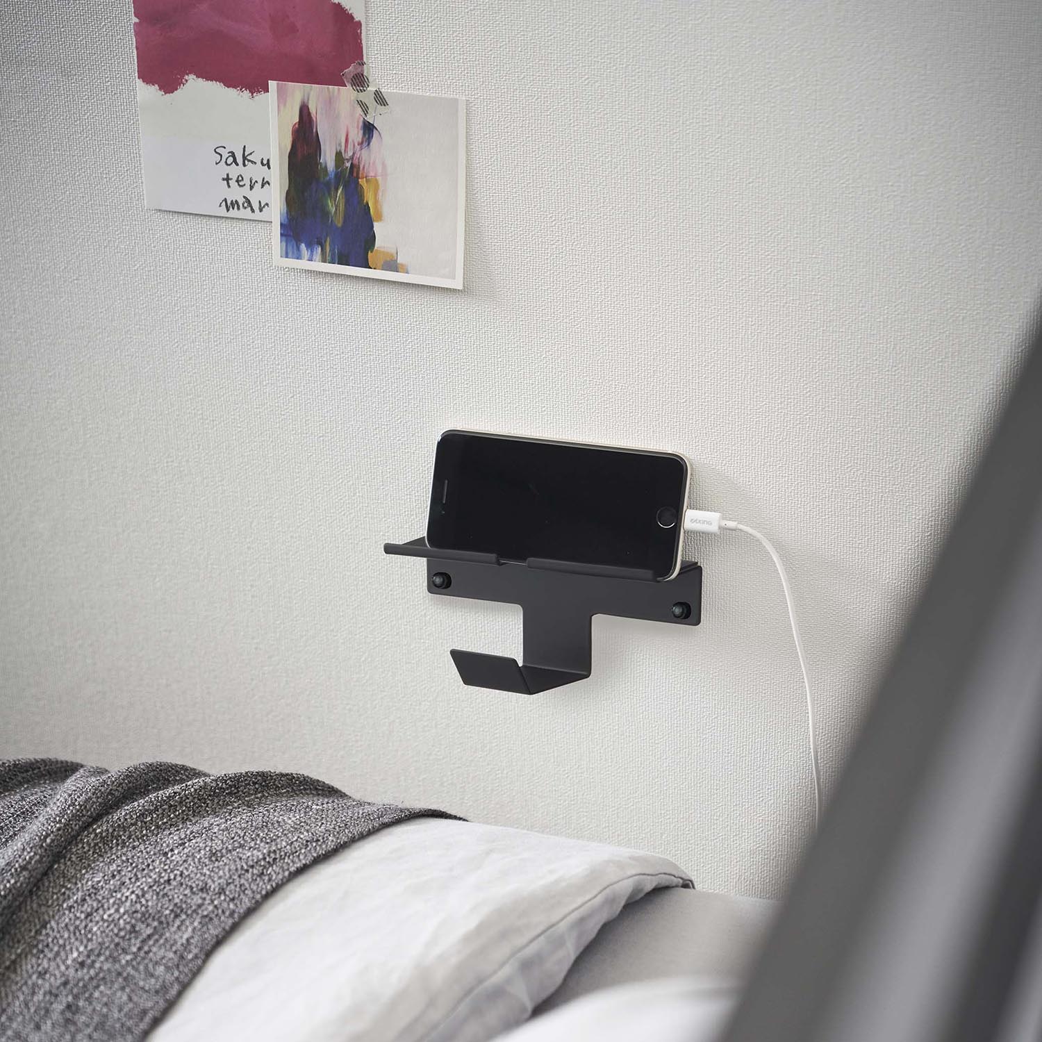 Smart Wall-Mounted Phone & Headphone Organiser