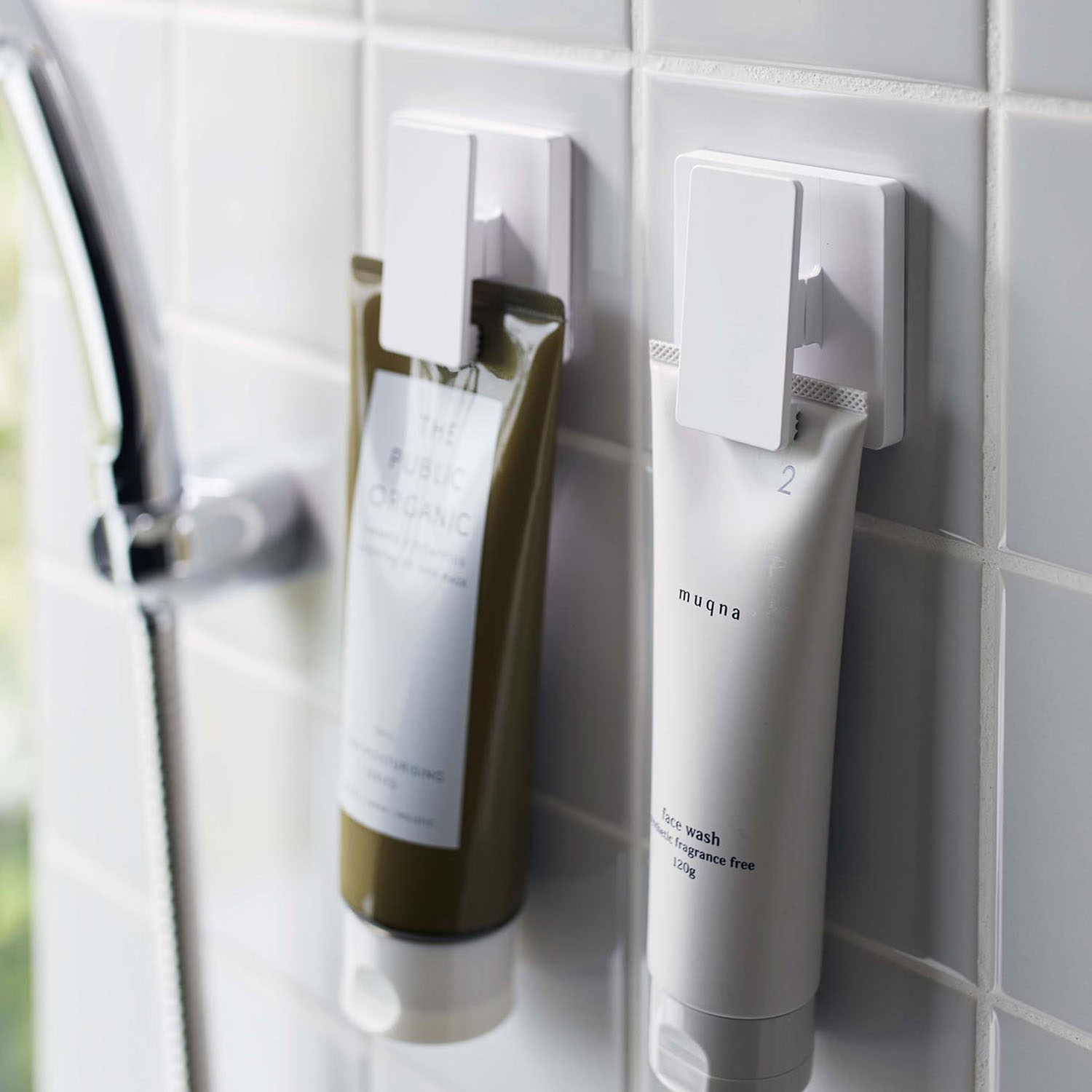 Mist Reusable Adhesive Clip