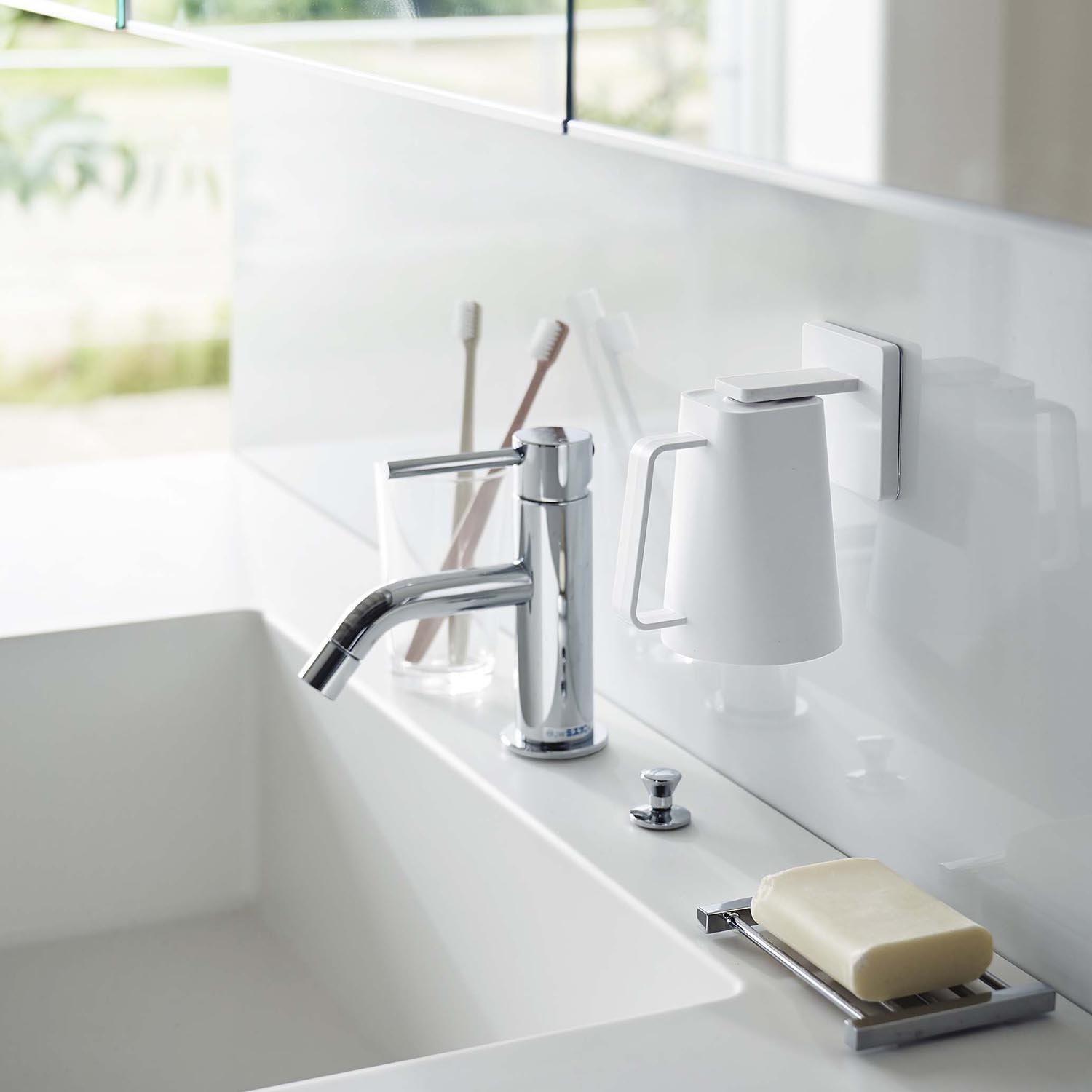 Mist Magnetic Cup Dryer | Reusable Adhesive