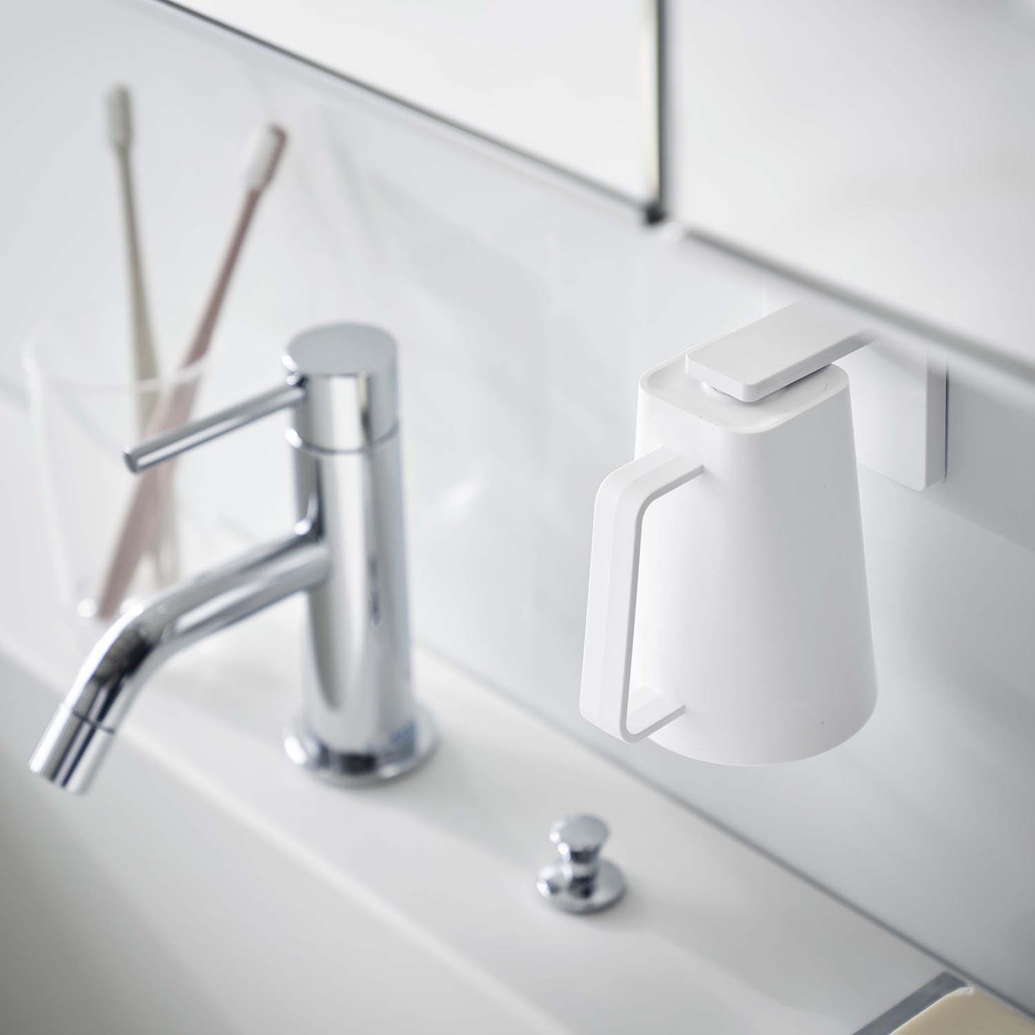 Mist Magnetic Cup Dryer | Reusable Adhesive