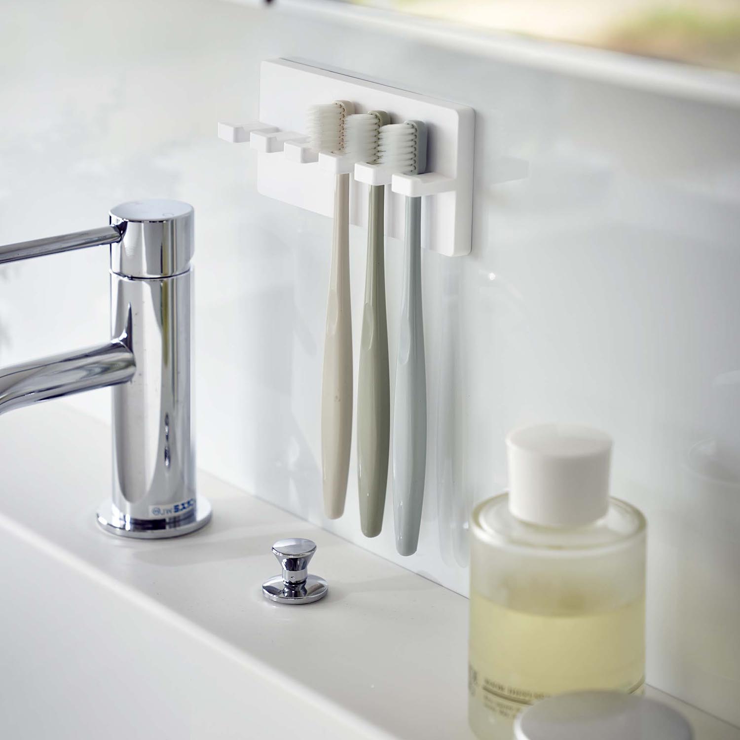 Mist Reusable Adhesive Toothbrush Holder