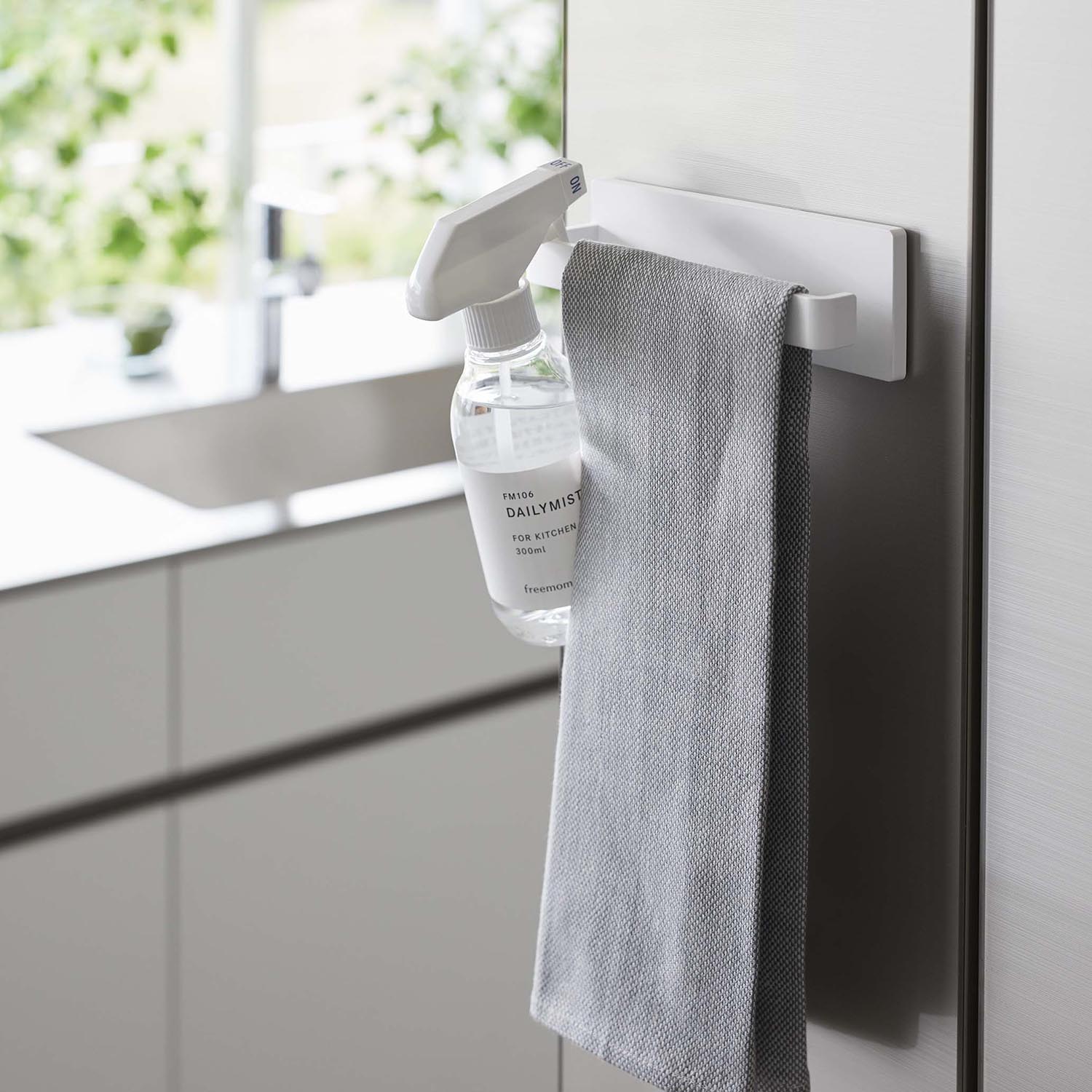 Mist Reusable Adhesive Towel Hanger