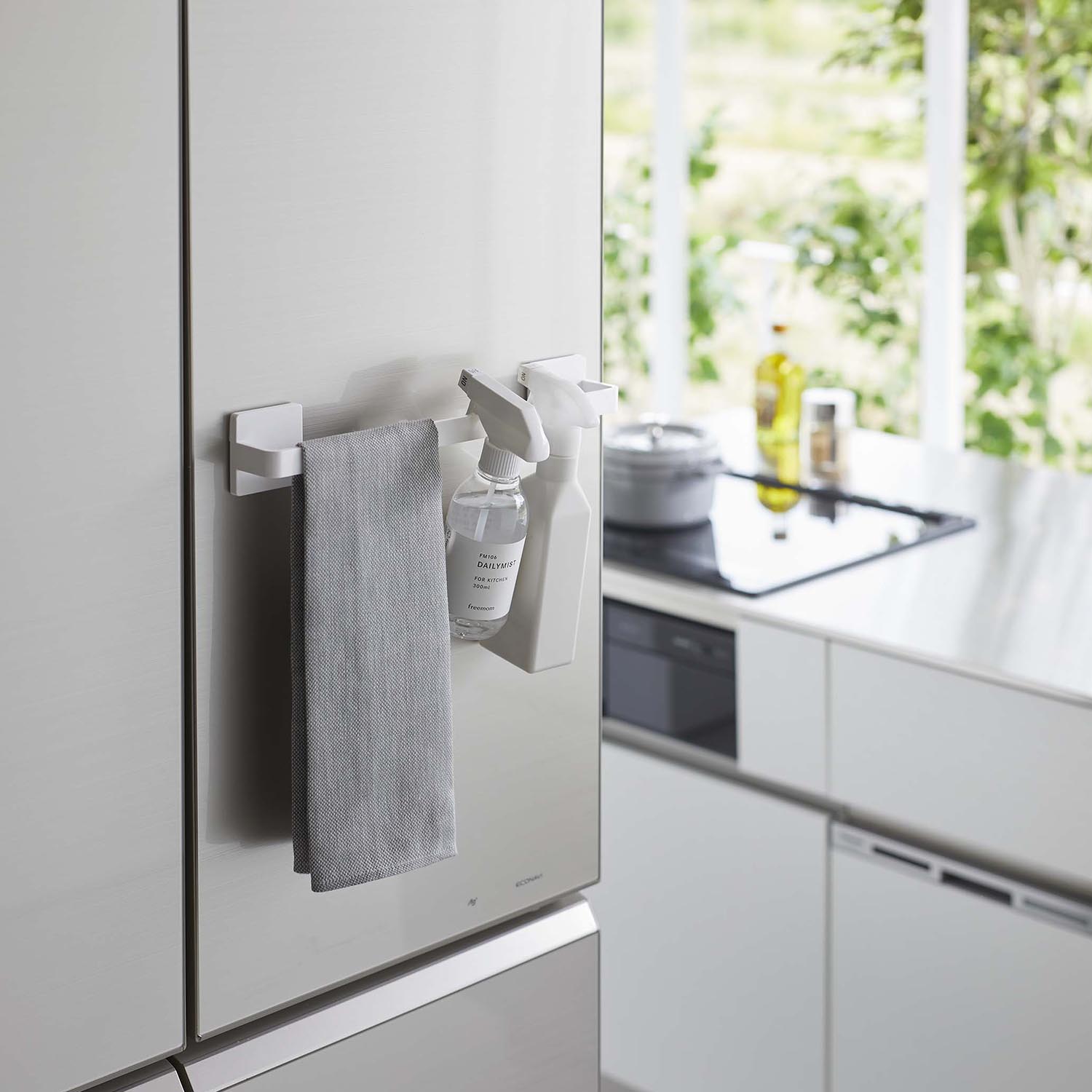 Mist Reusable Adhesive Towel Hanger
