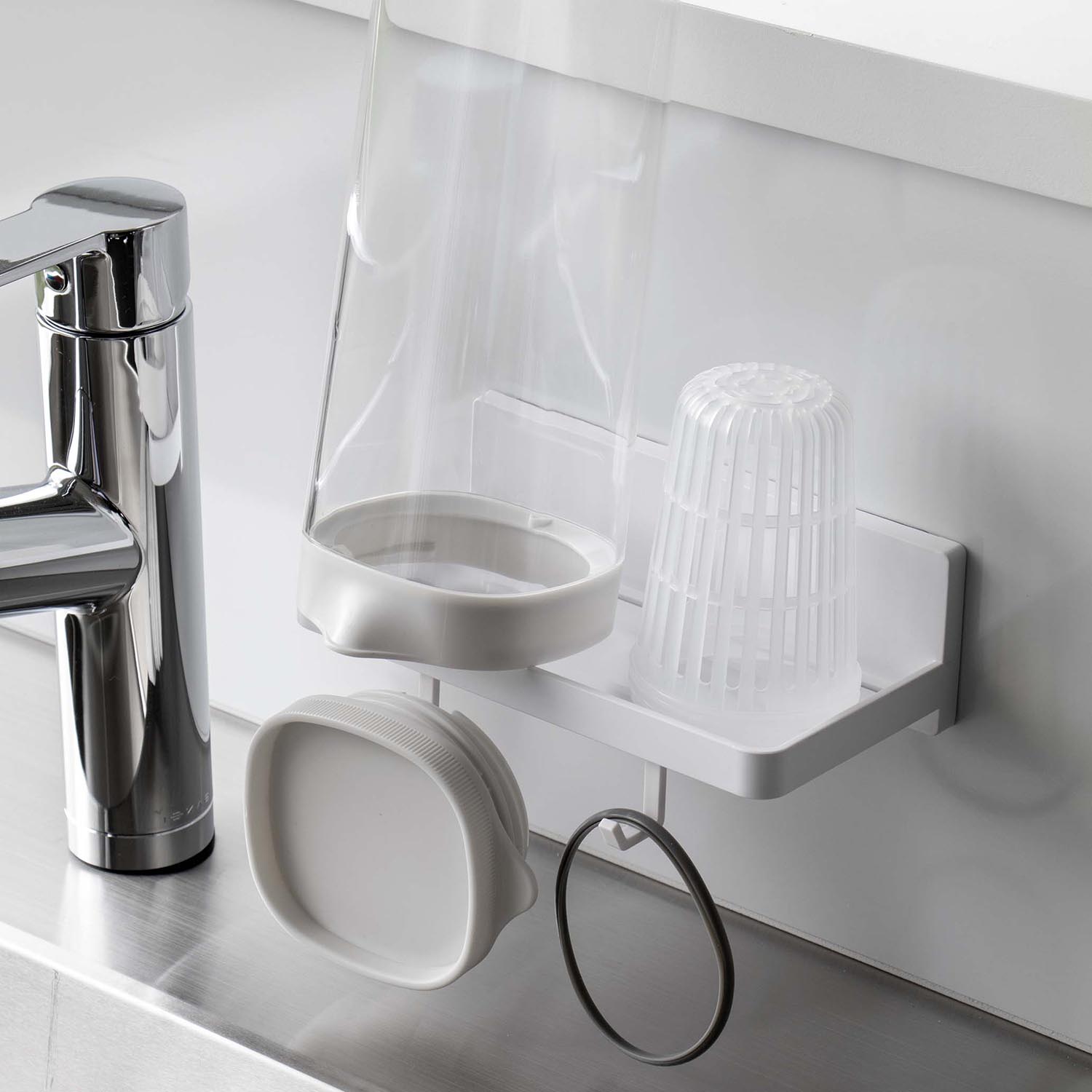 Mist Reusable Adhesive Tray