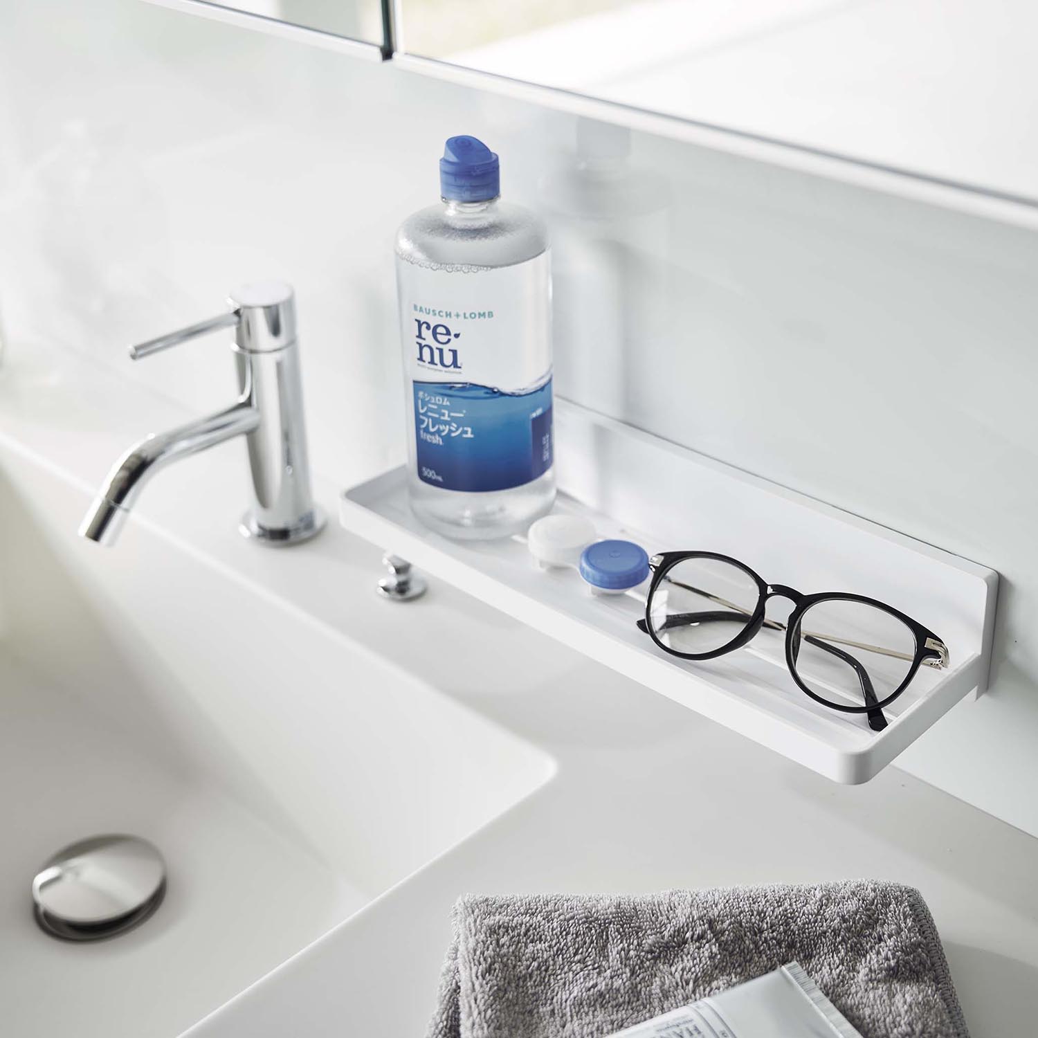 Mist Reusable Adhesive Wide  Tray