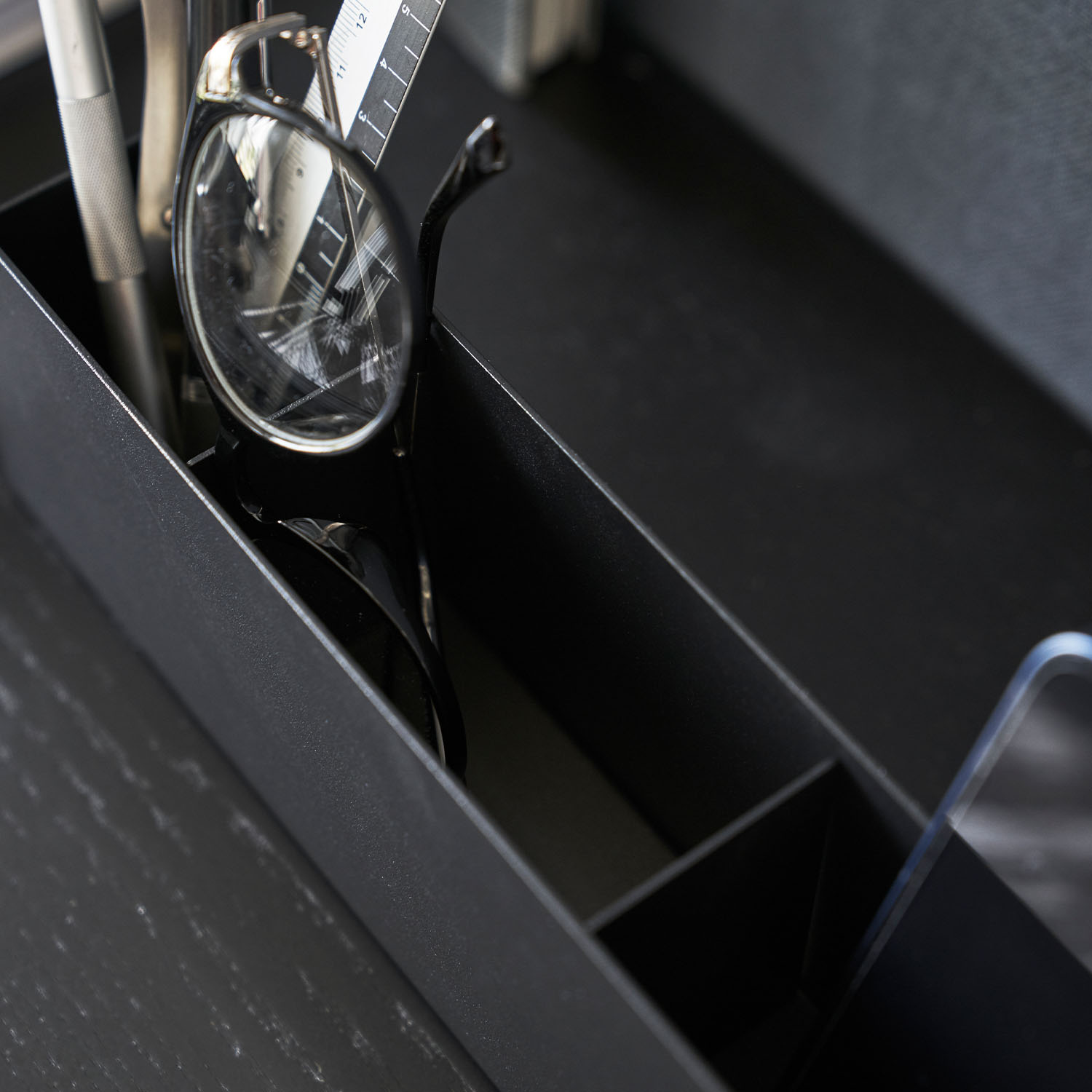 Tower Slim Desk Organiser