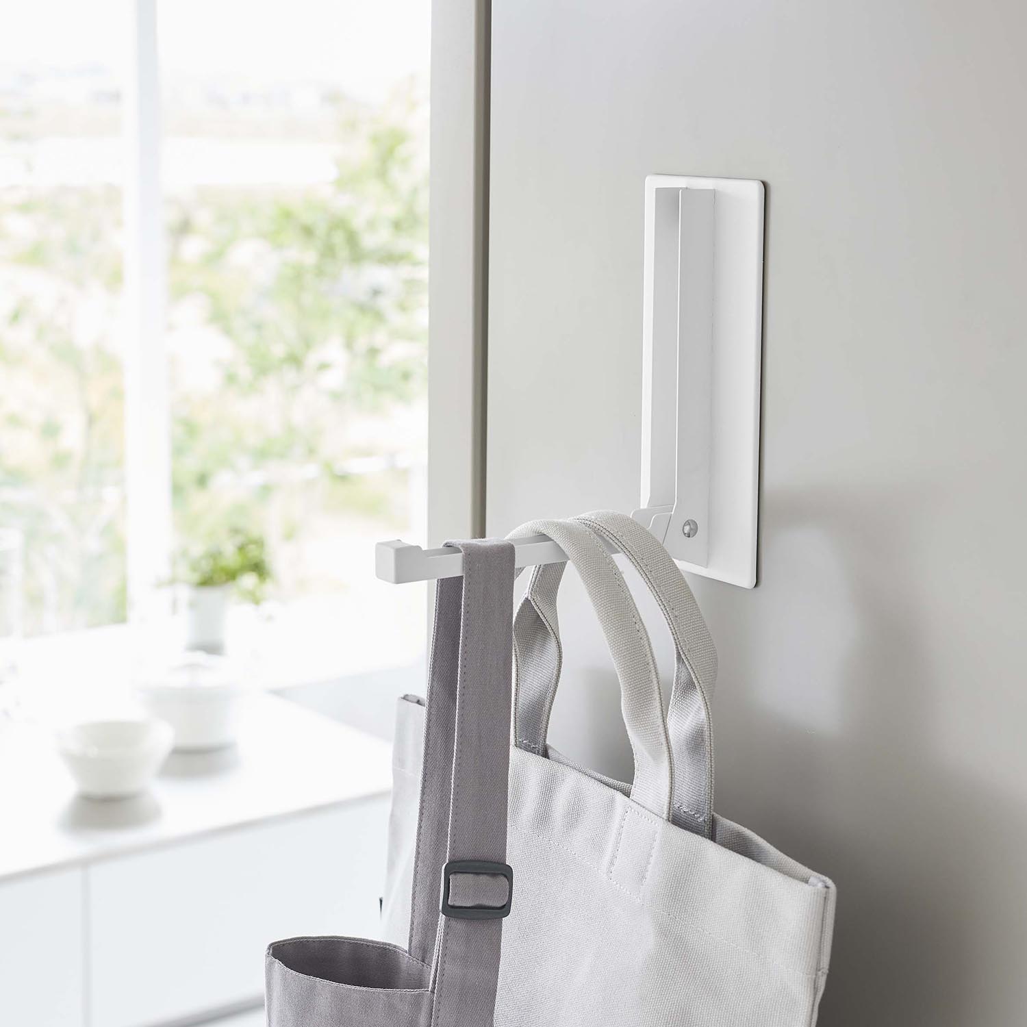 Tower Magnet Folding Hanger