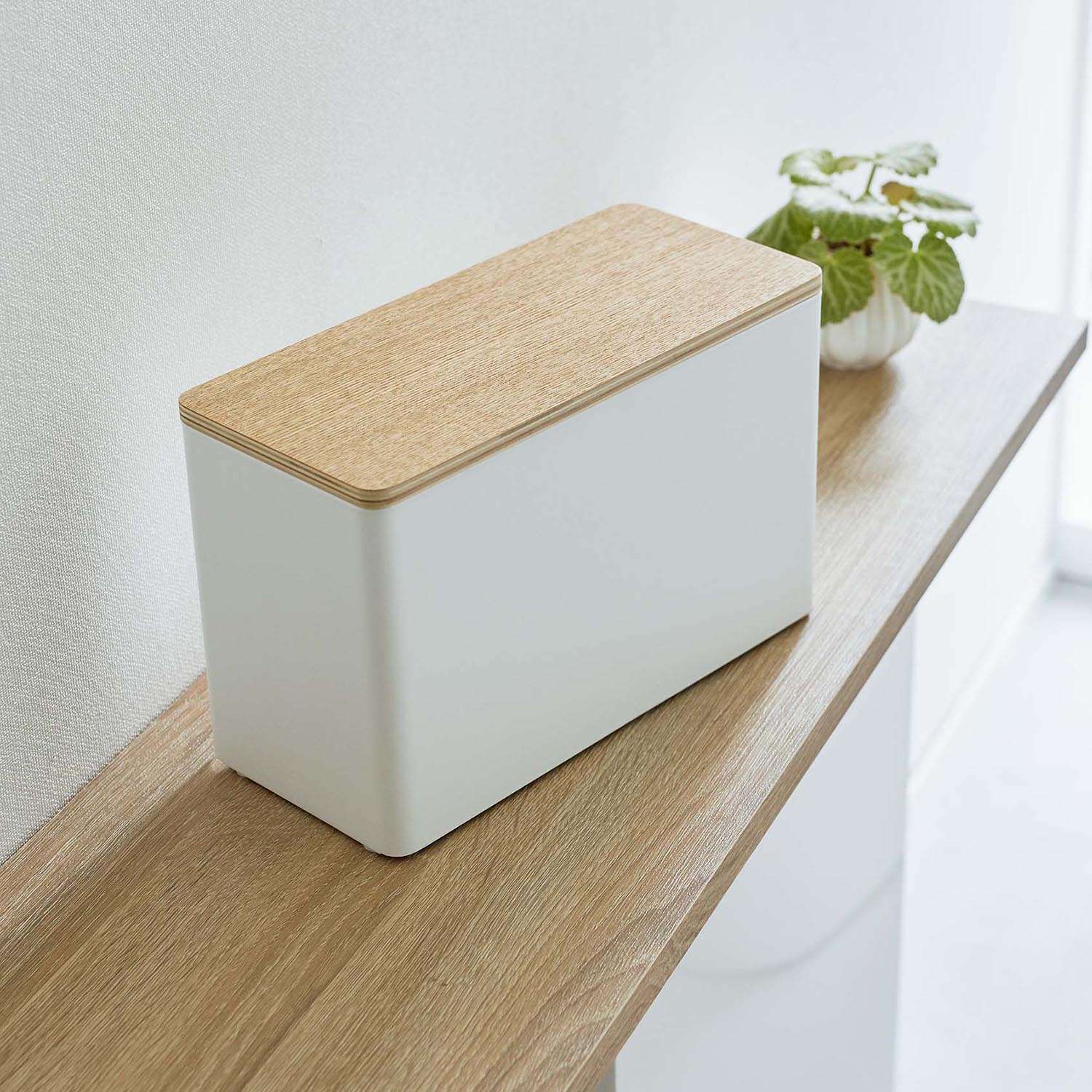 Rin Sanitary Pad Dispenser