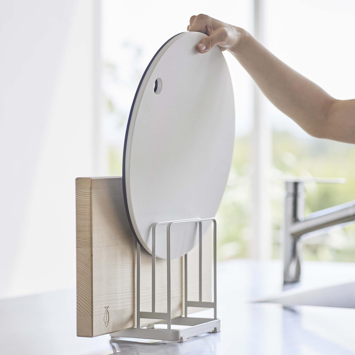 Tower Round Cutting Board Stand