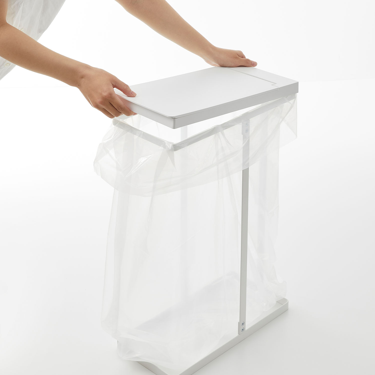 Tower Lidded Garbage Bag Holder