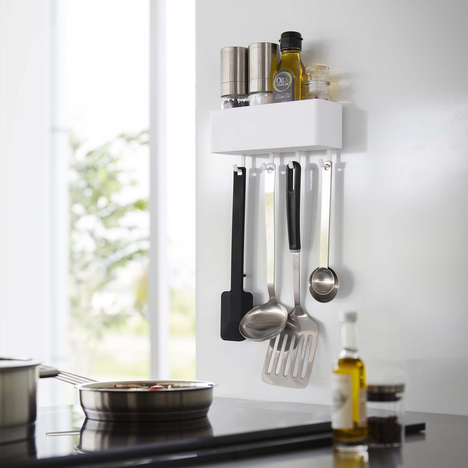 Plate Reusable Adhesive Caddy