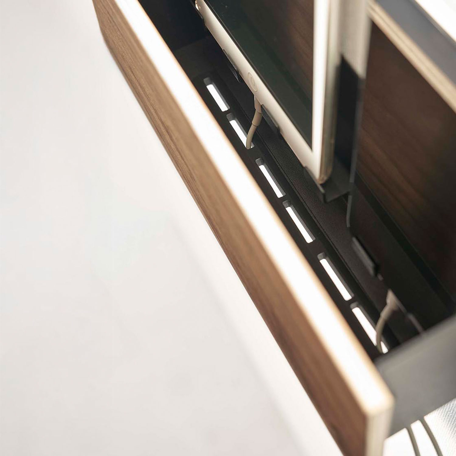 Rin Wall-Mounted Tablet & Remote Control Holder