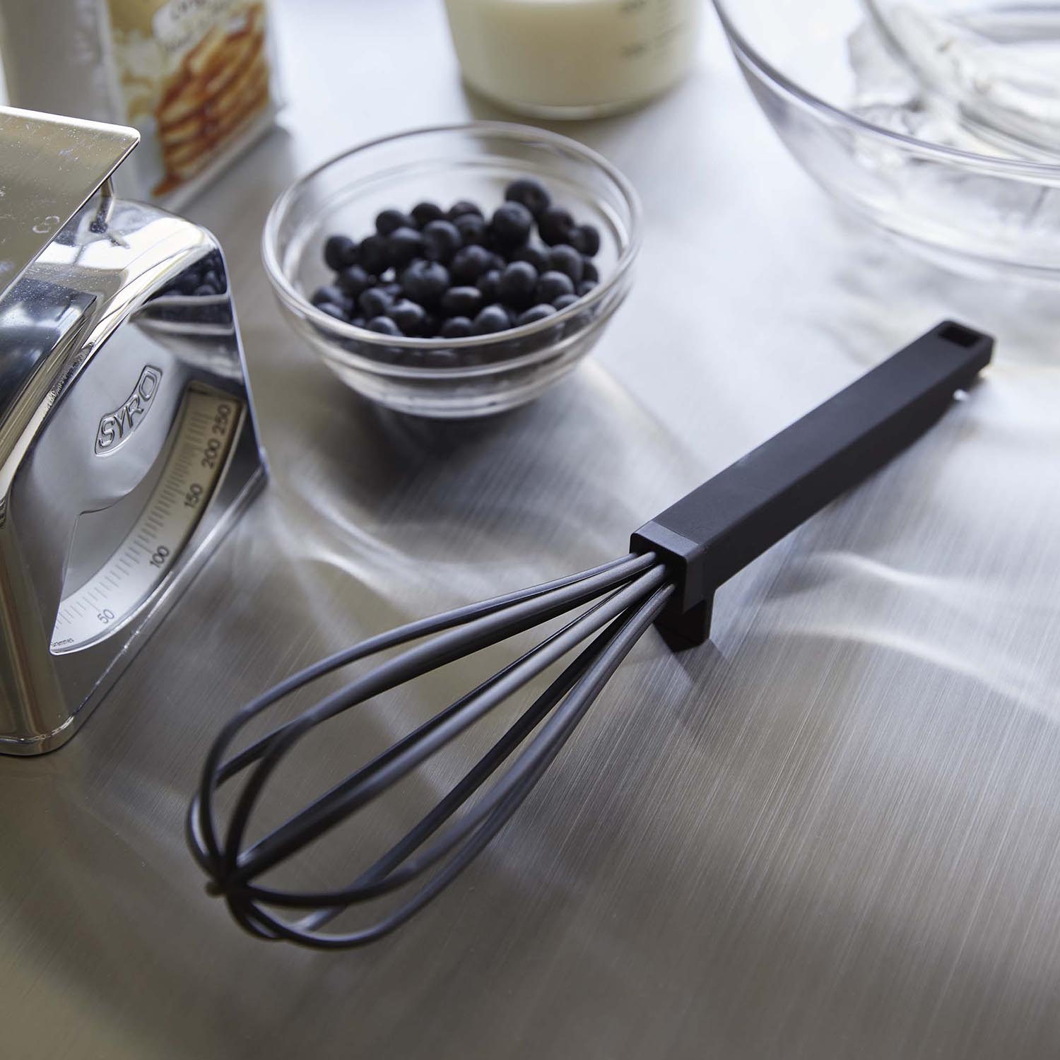 Tower Whisk With Silicone Handle