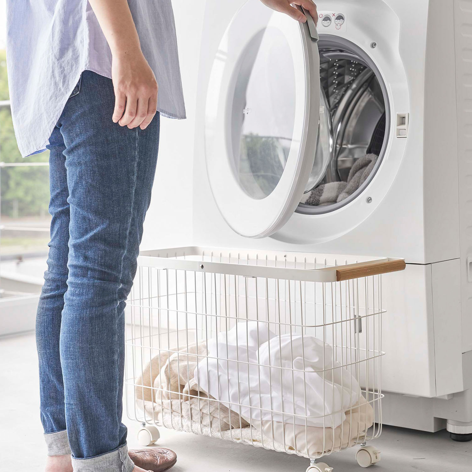 Tosca Rolling Laundry Basket