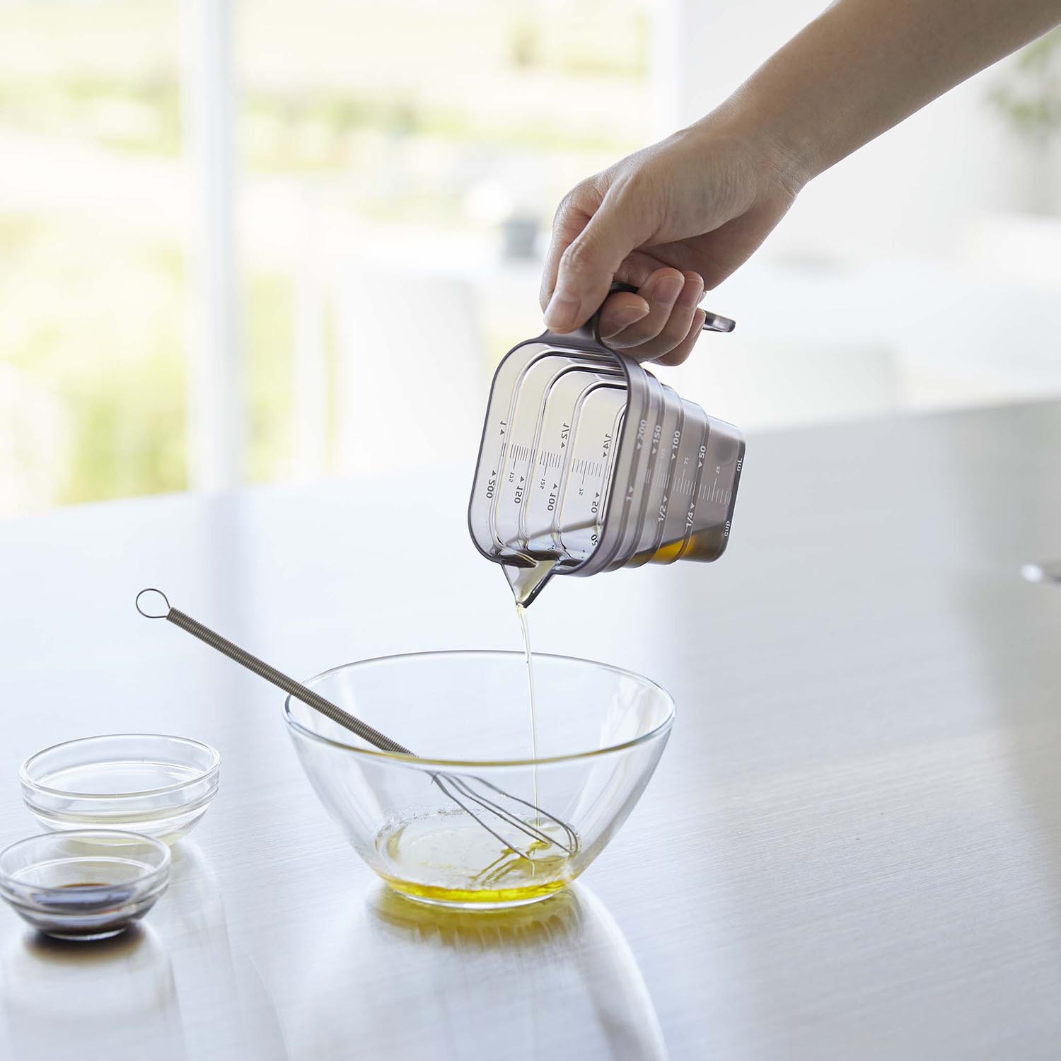 Tower Magnetic Measuring Cup - Small