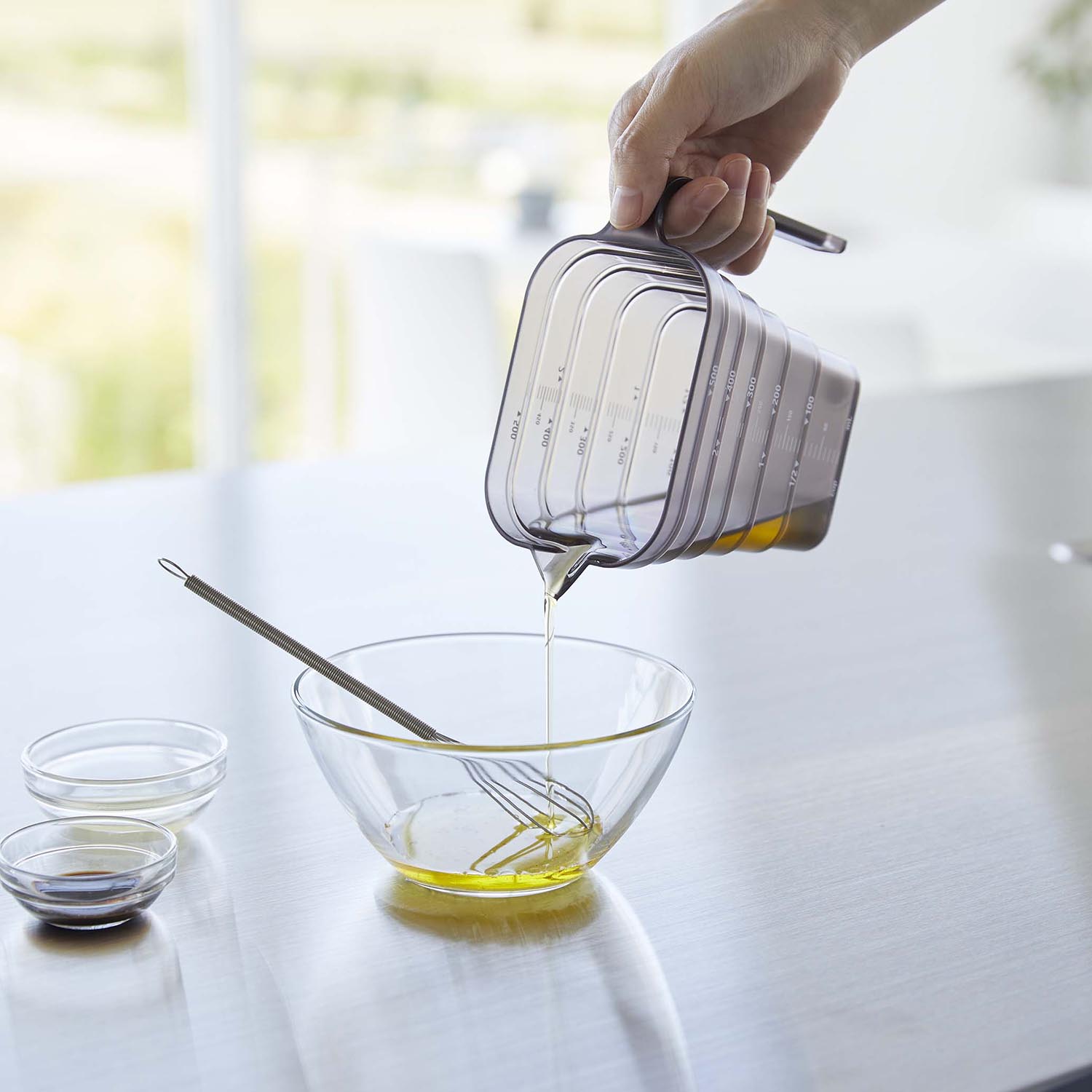 Tower Magnetic Measuring Cup - Large