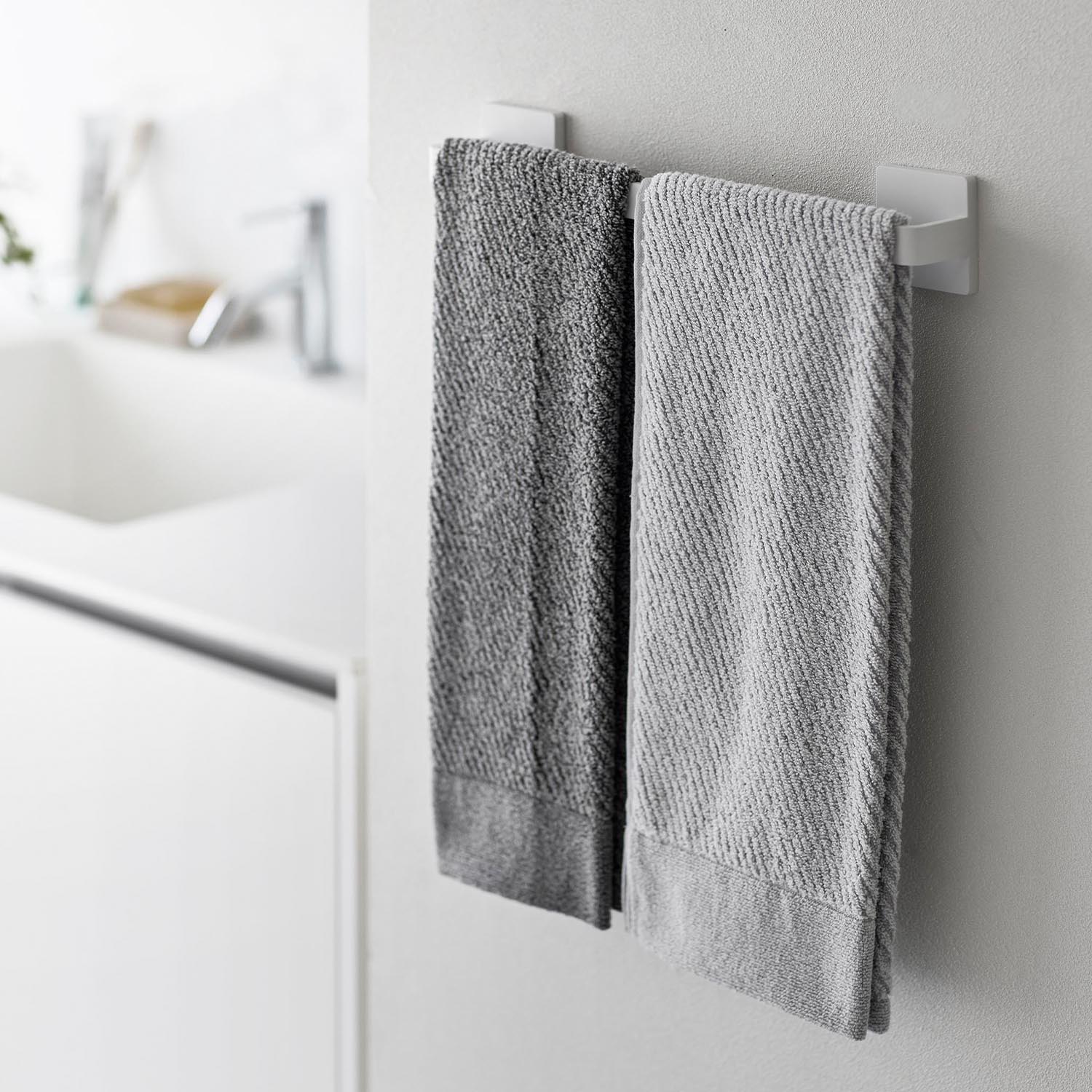 Plate Wall-Mounted Towel Hanger W36