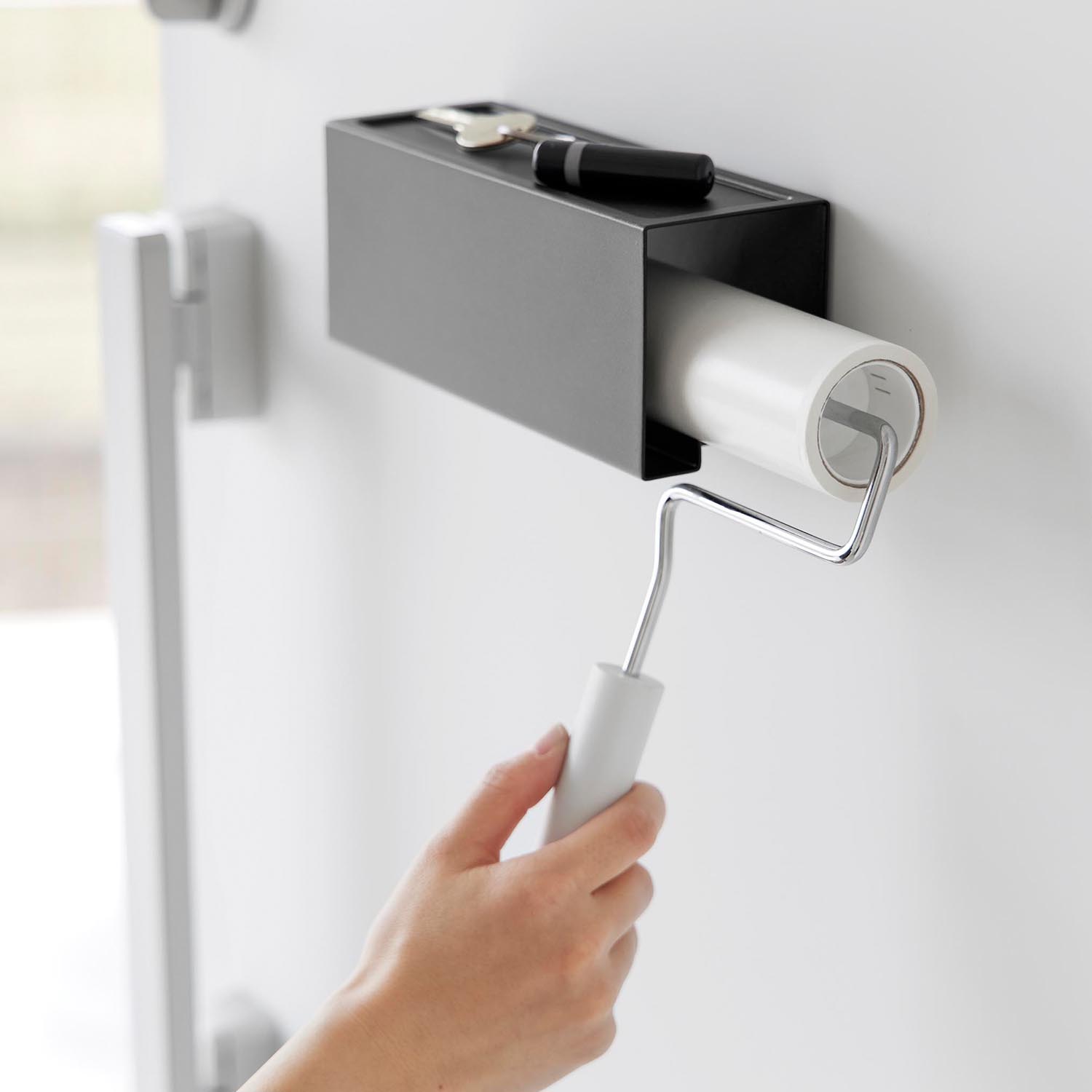 Tower Magnetic Carpet Cleaner Holder