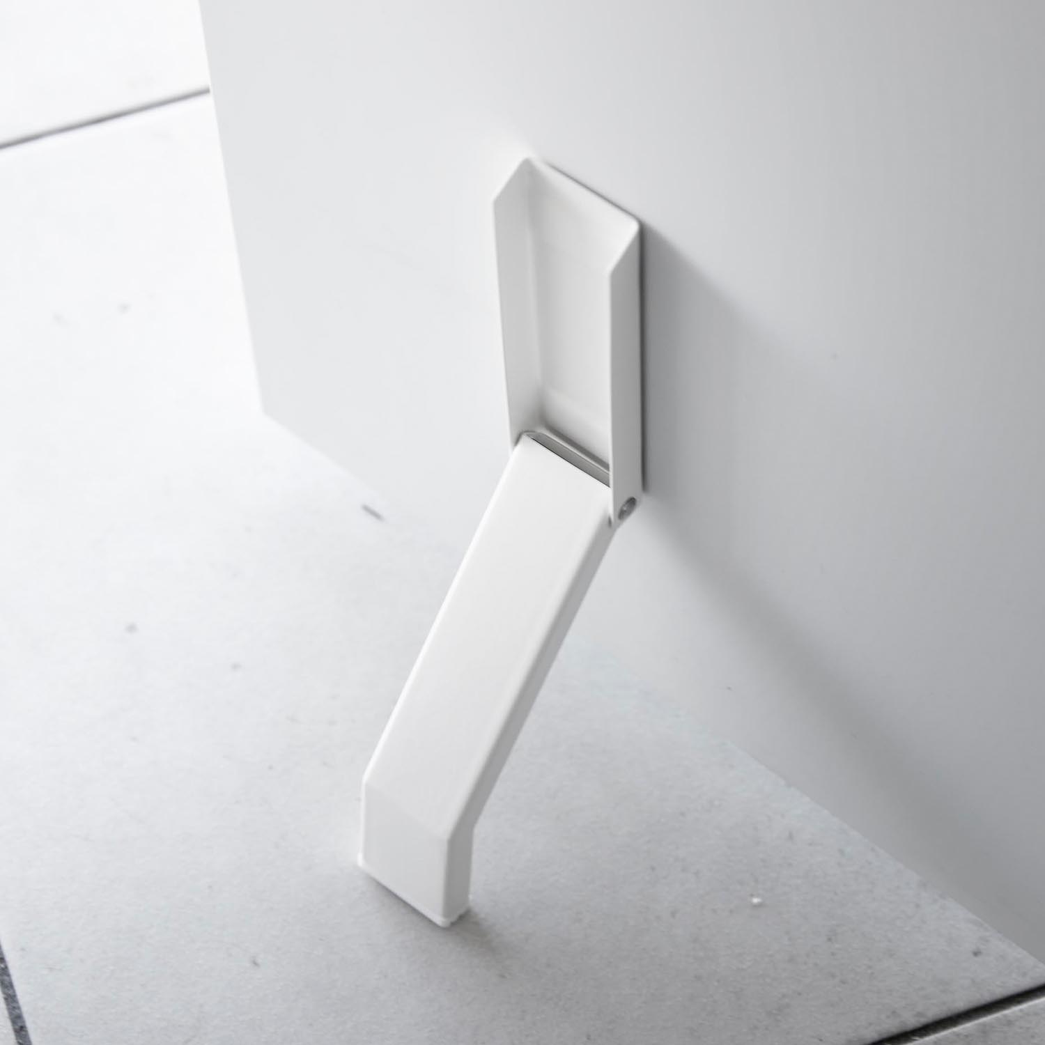 Tower Magnetic Foldable Doorstop