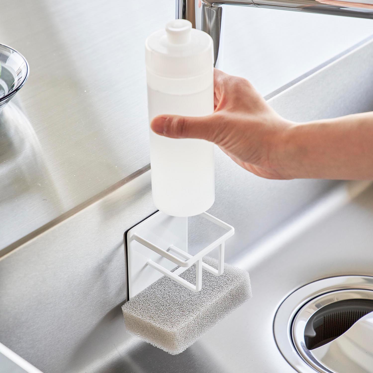 Tower Magnetic Sponge And Dispenser Holder